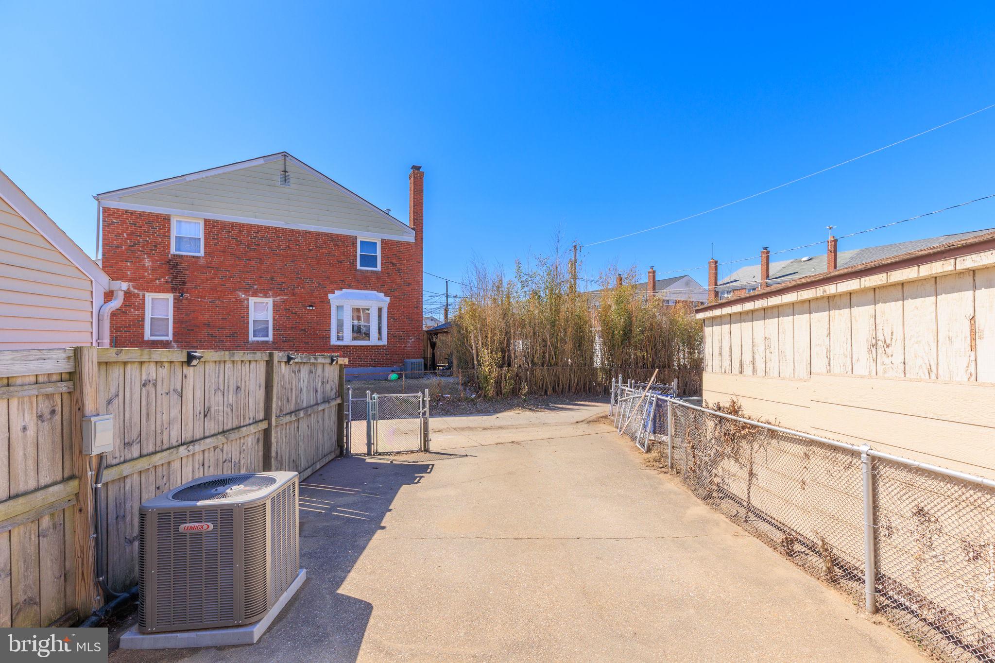 WEST INVERNESS - Residential