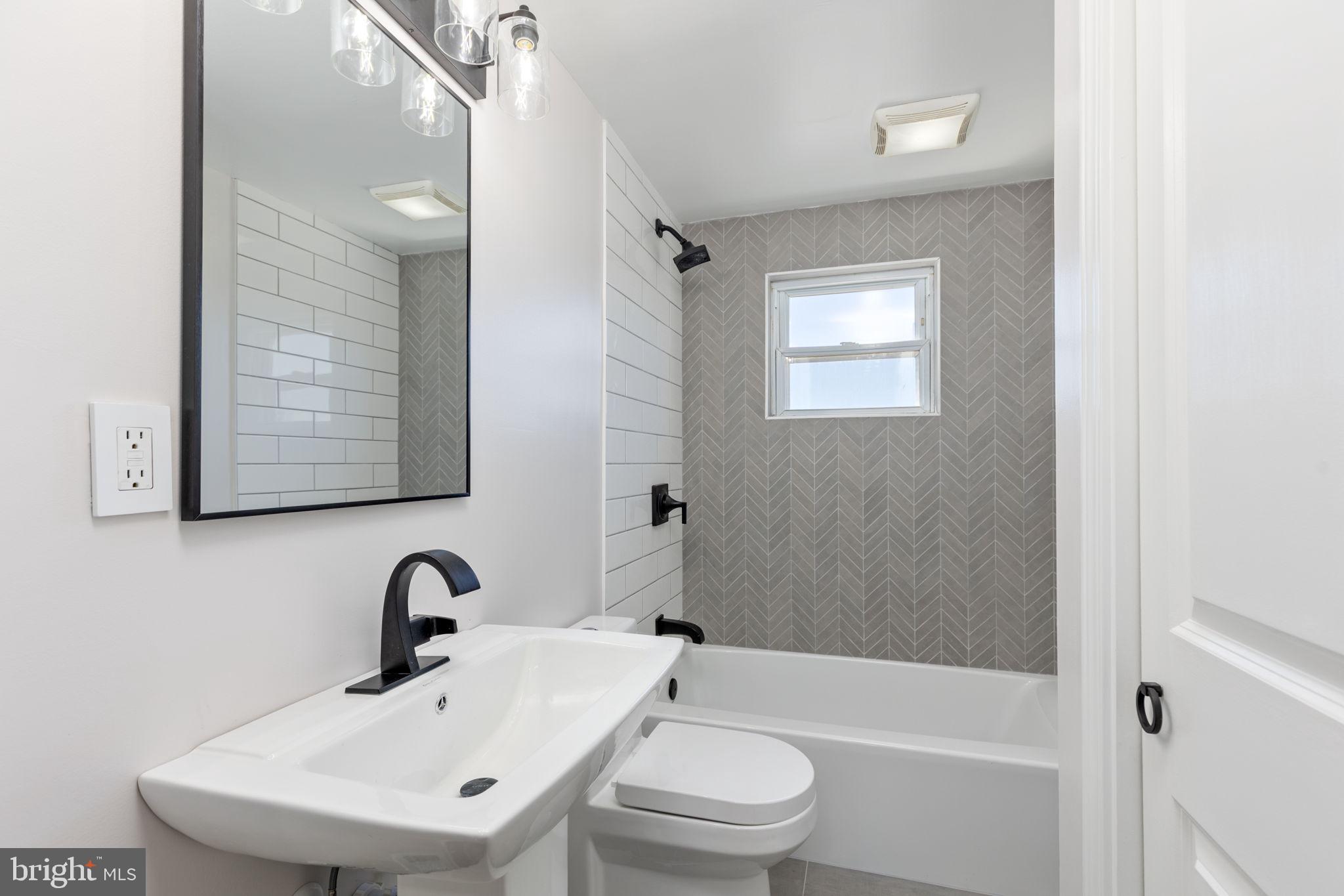 WEST INVERNESS - Residential