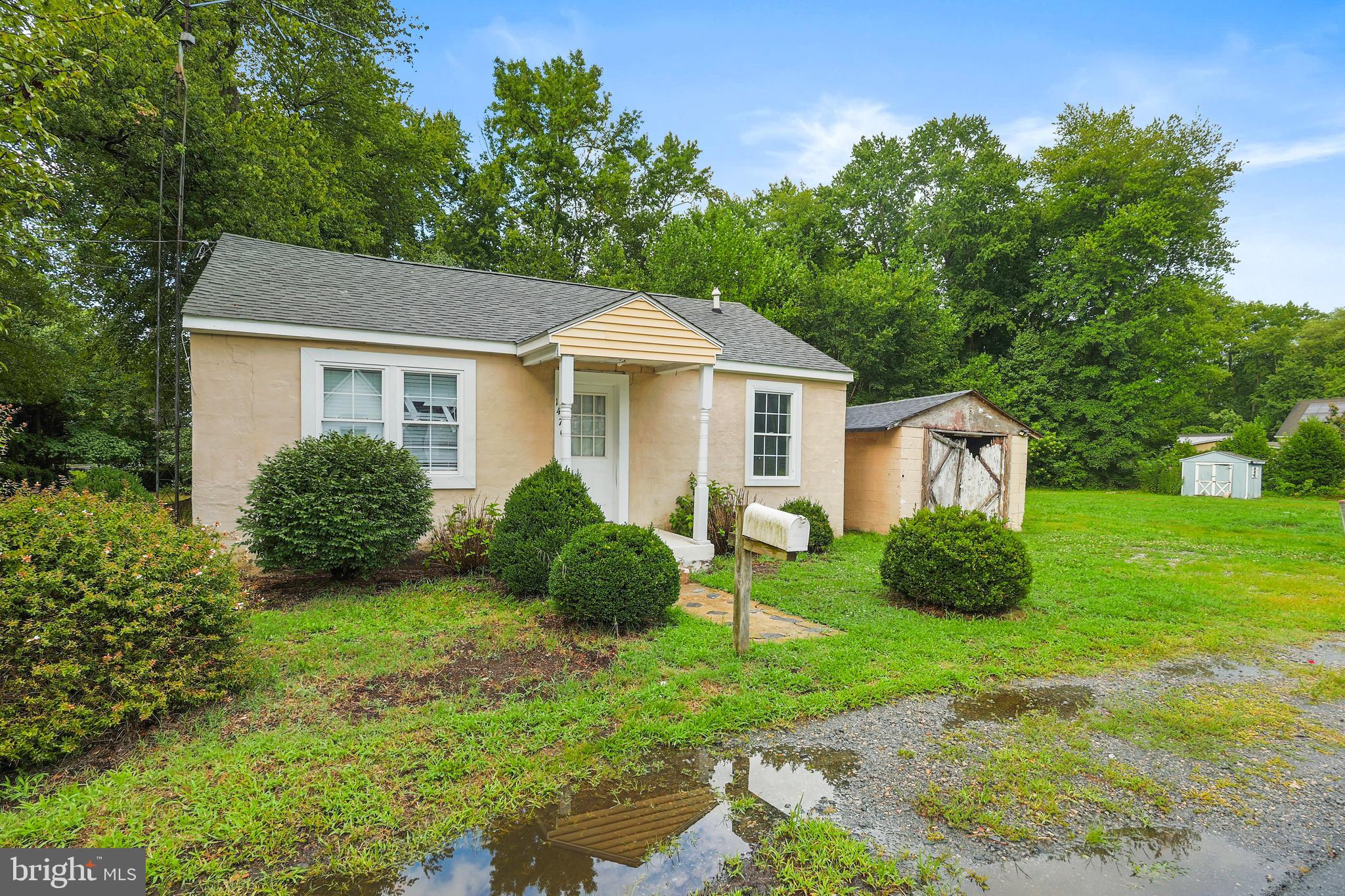 1470 EVERETTS CORNER ROAD