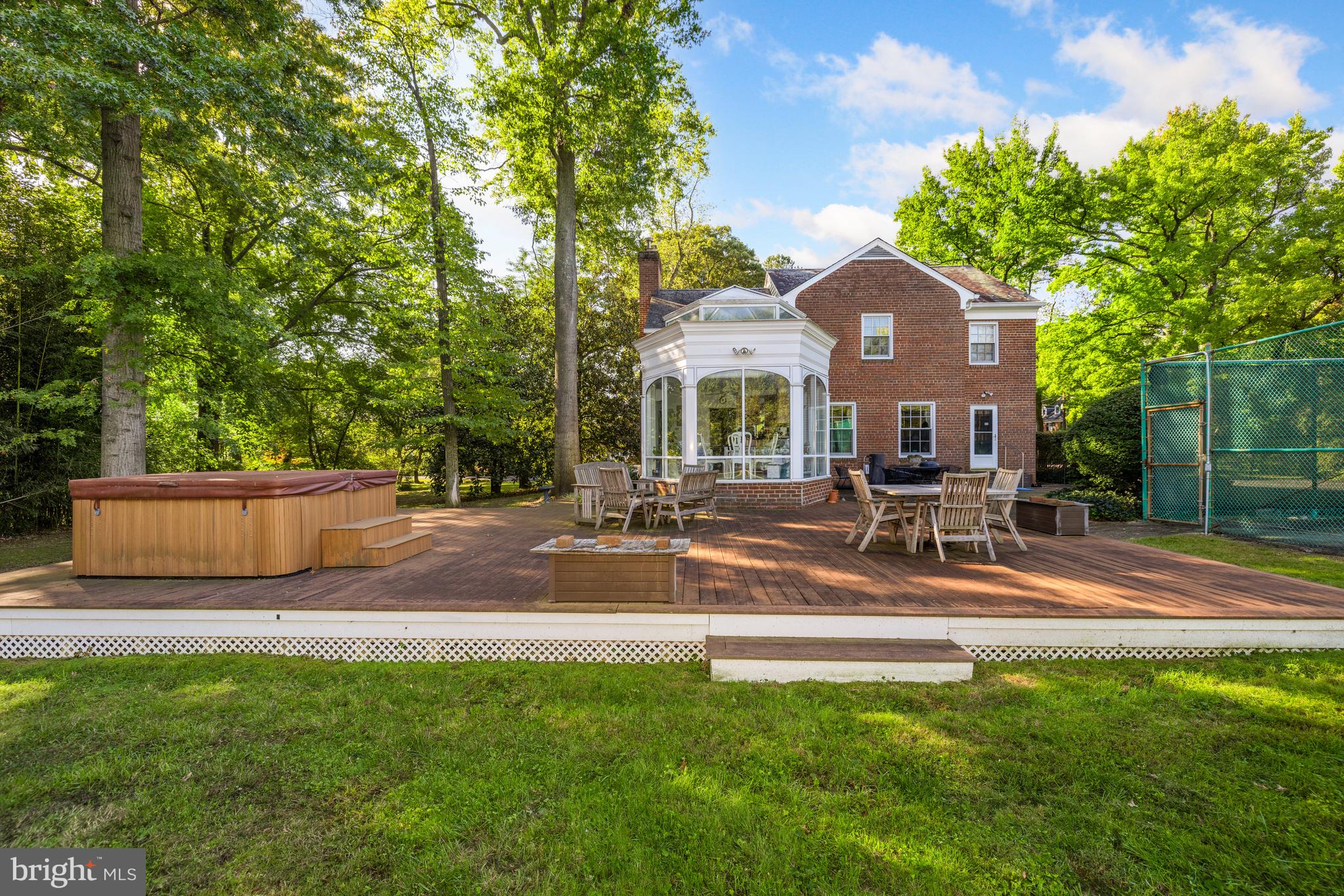 CHAPEL HILL - Residential