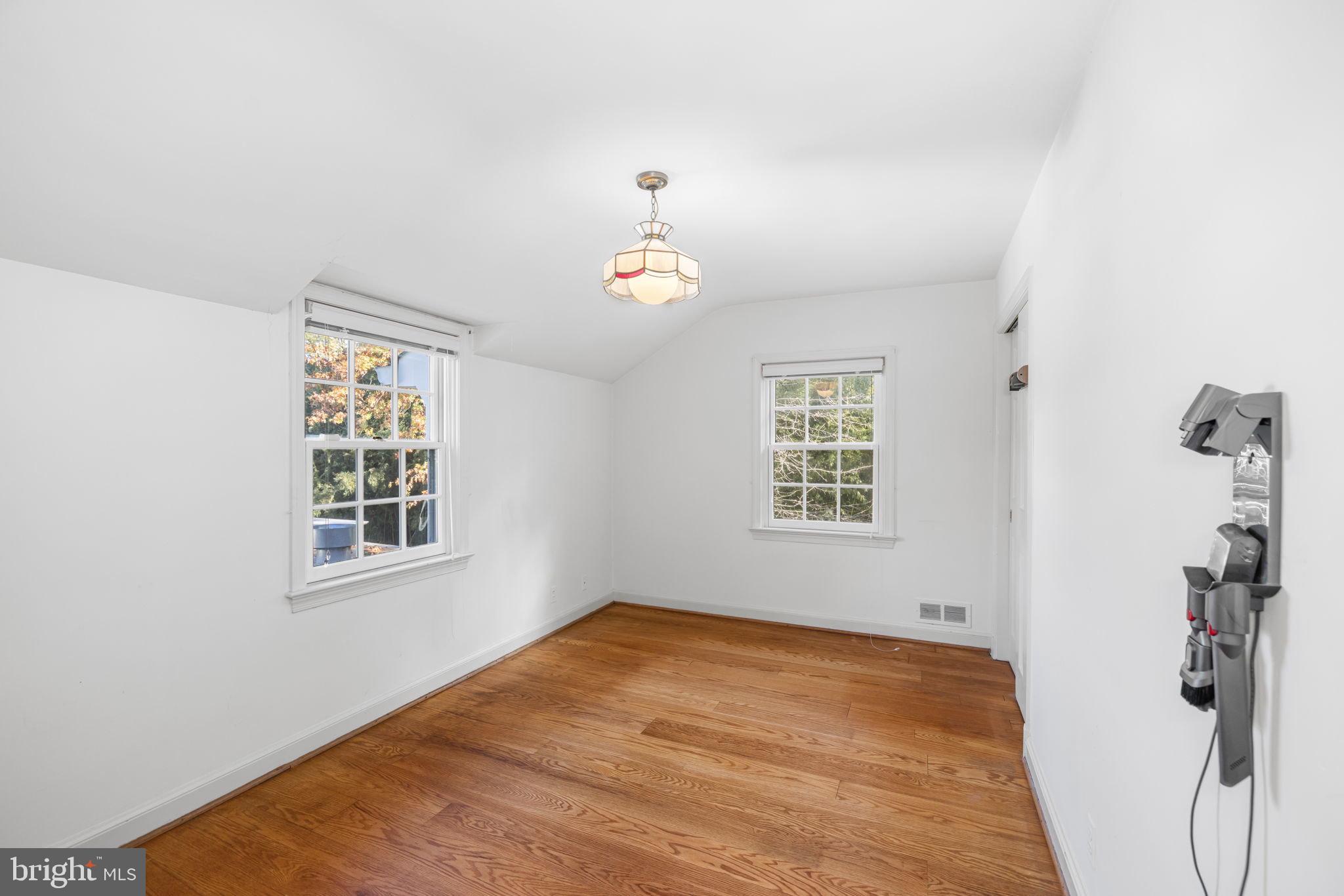 CHAPEL HILL - Residential