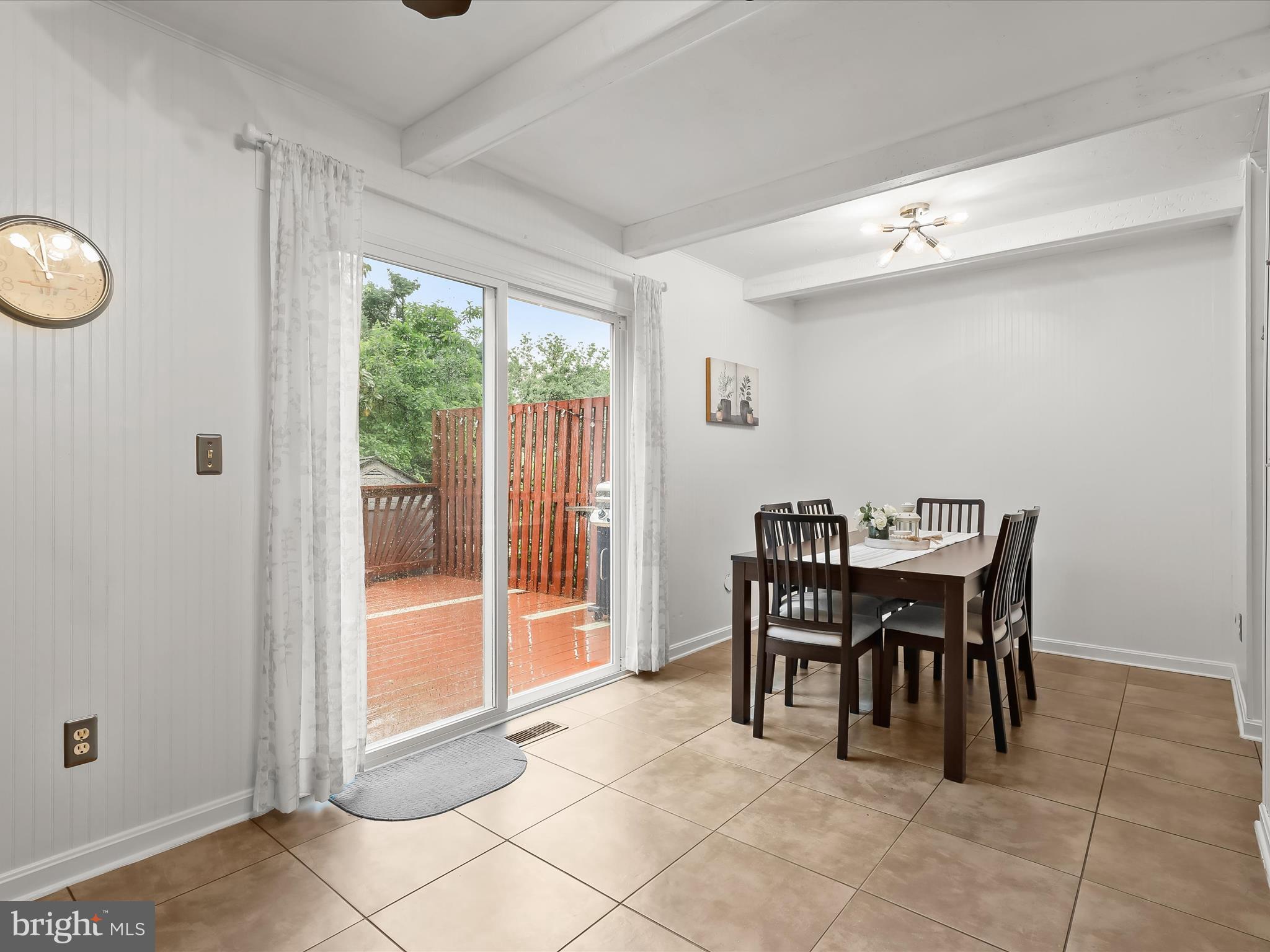 HUNTERS RUN - Residential