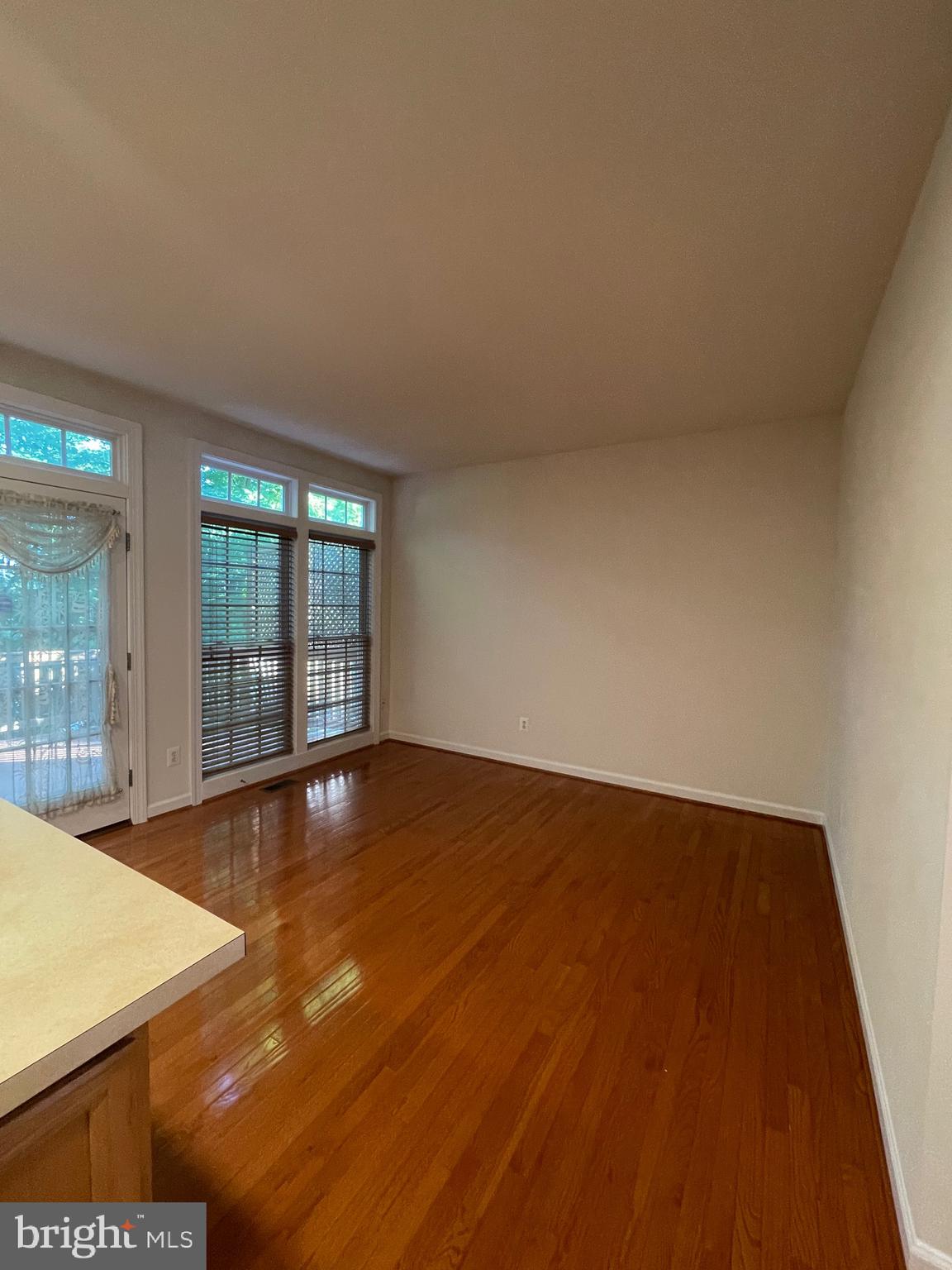 LAUREL CREST - Residential Lease