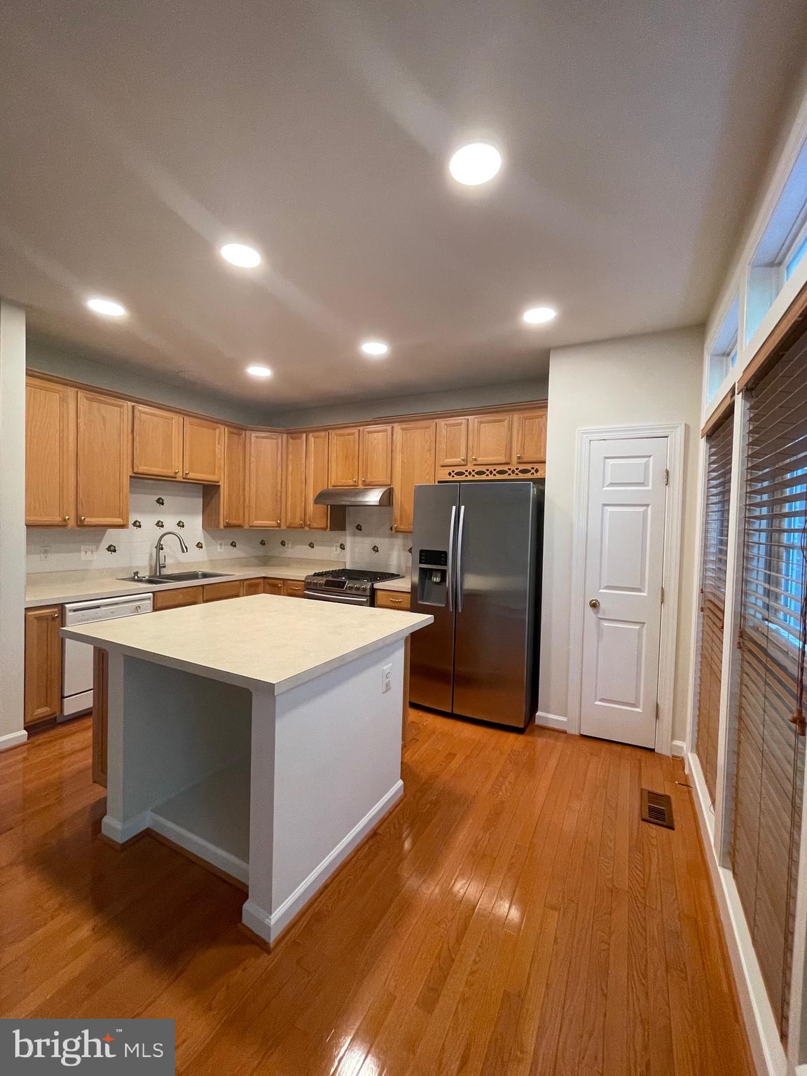 LAUREL CREST - Residential Lease