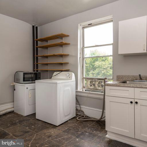 UNIVERSITY CITY - Residential Lease