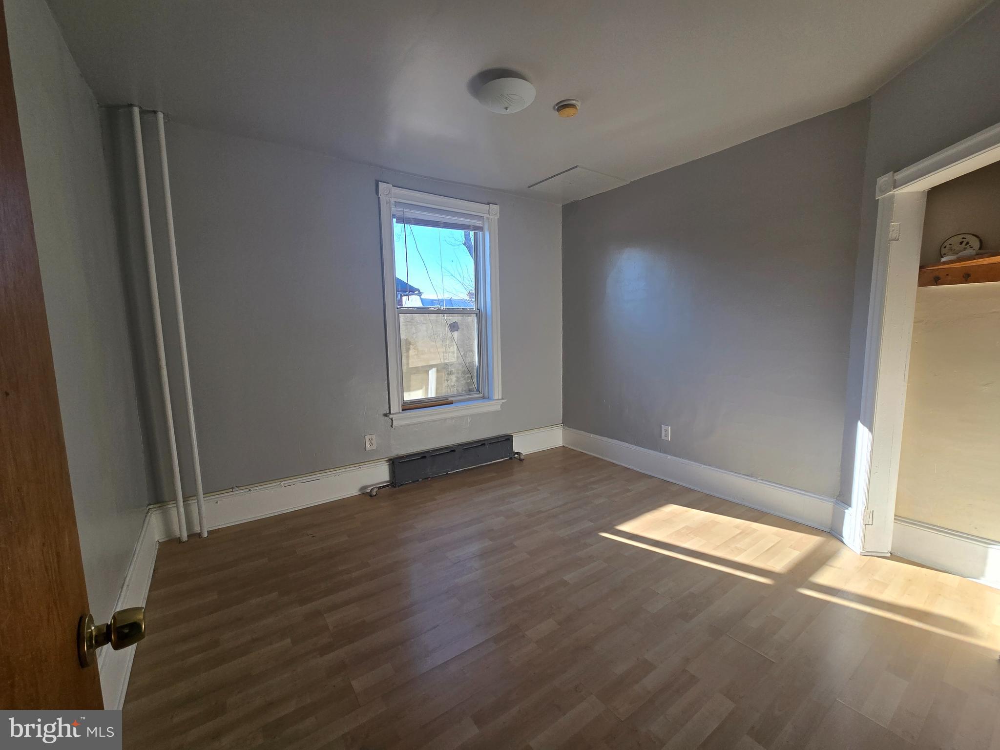 UNIVERSITY CITY - Residential Lease
