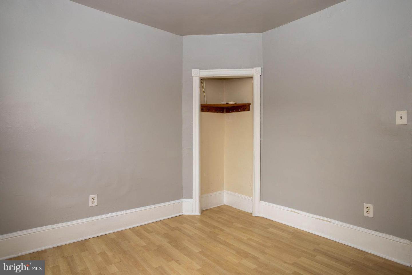 UNIVERSITY CITY - Residential Lease