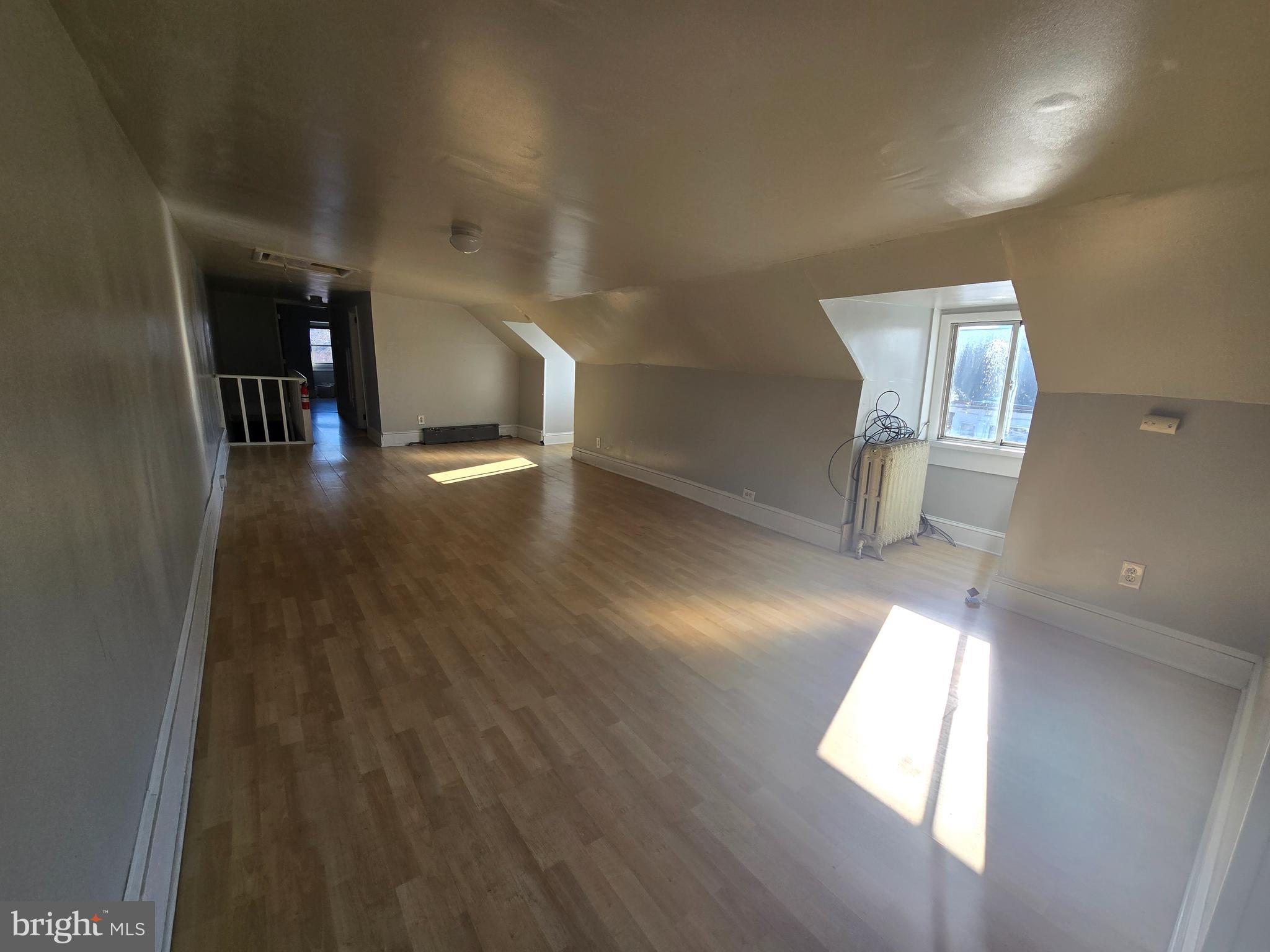 UNIVERSITY CITY - Residential Lease