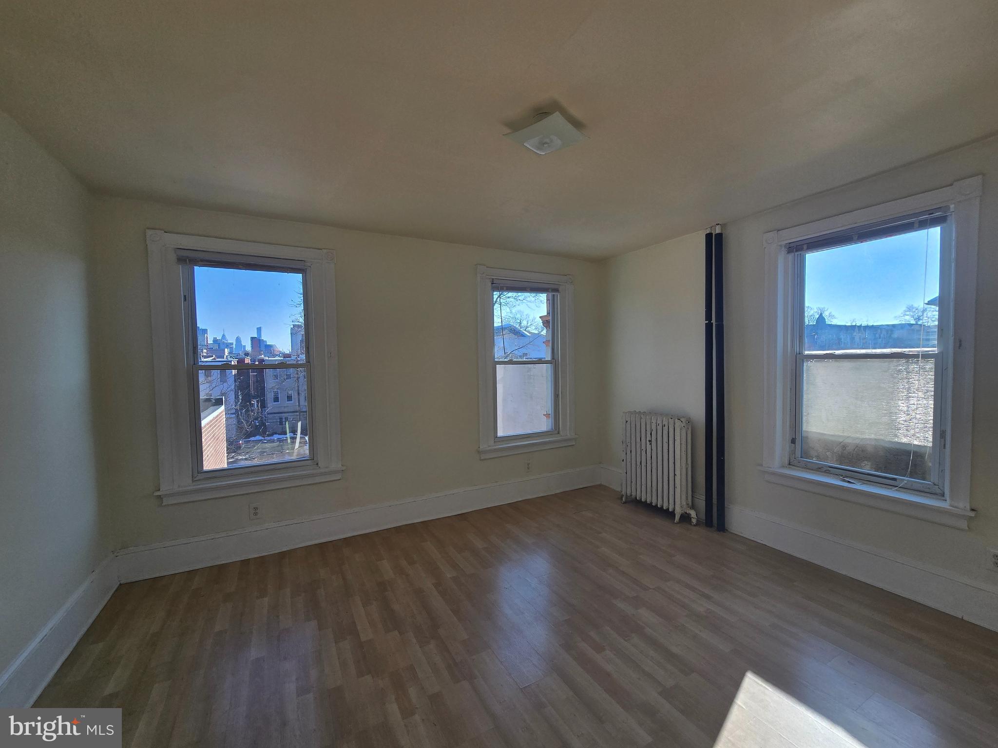 UNIVERSITY CITY - Residential Lease