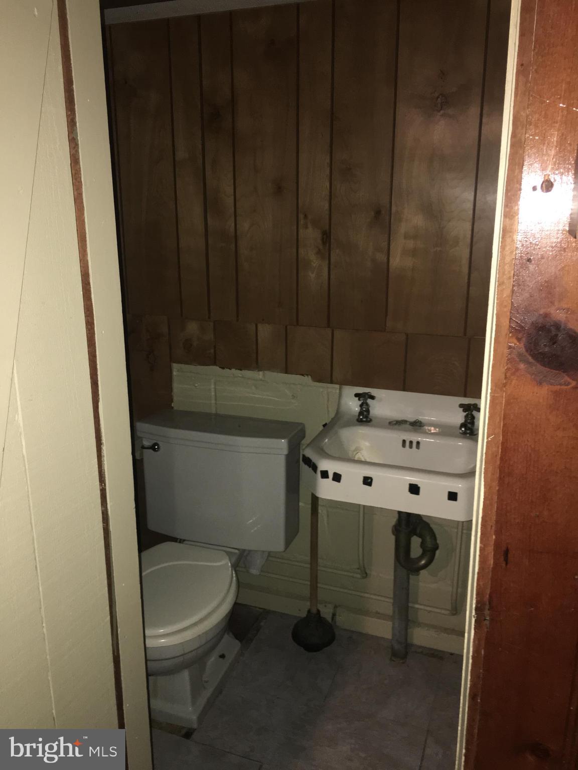 GLEN OAKS - Residential