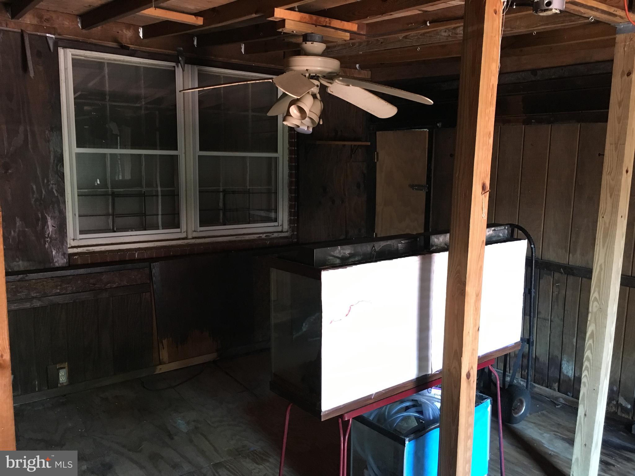 GLEN OAKS - Residential