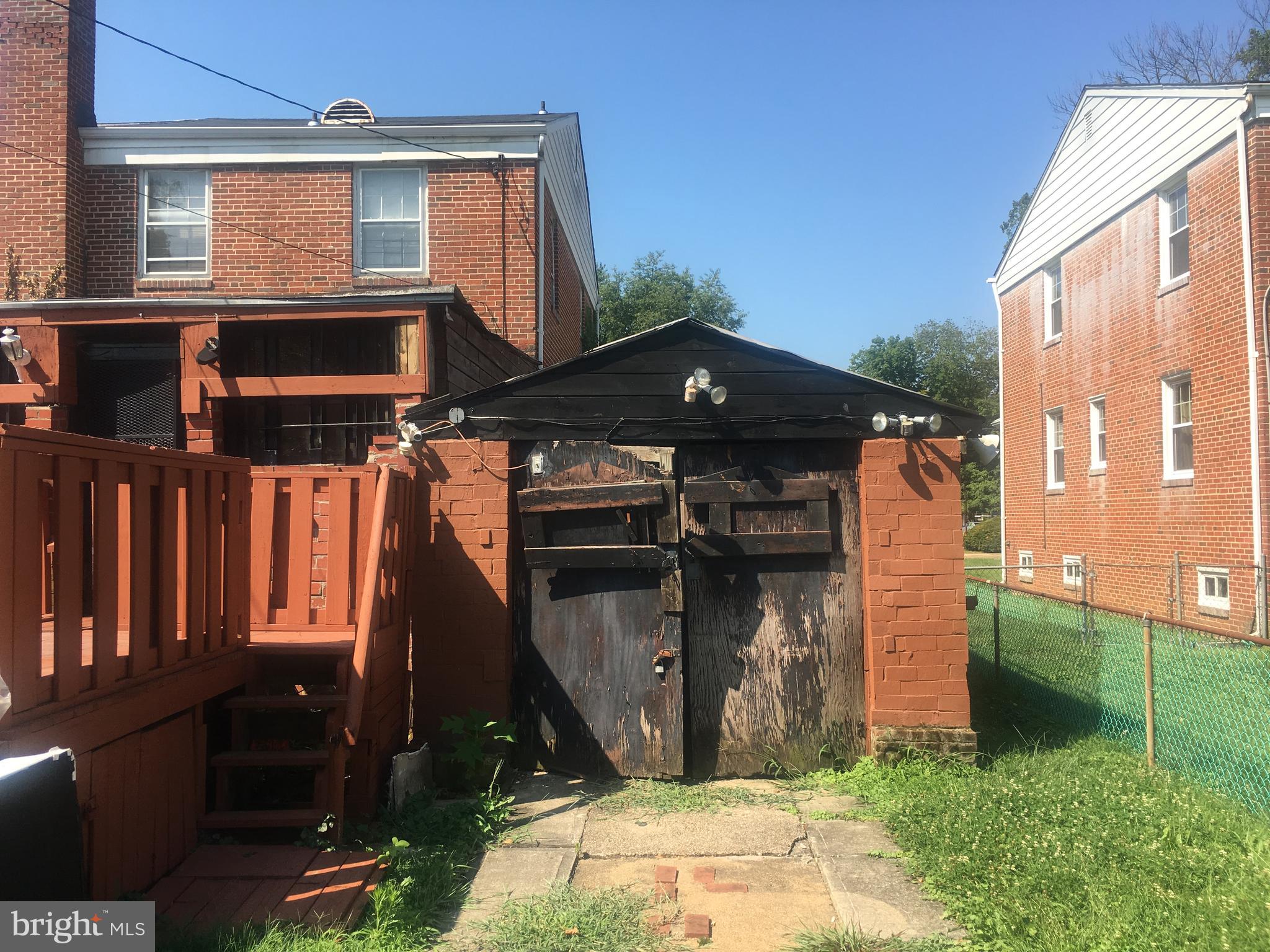 GLEN OAKS - Residential