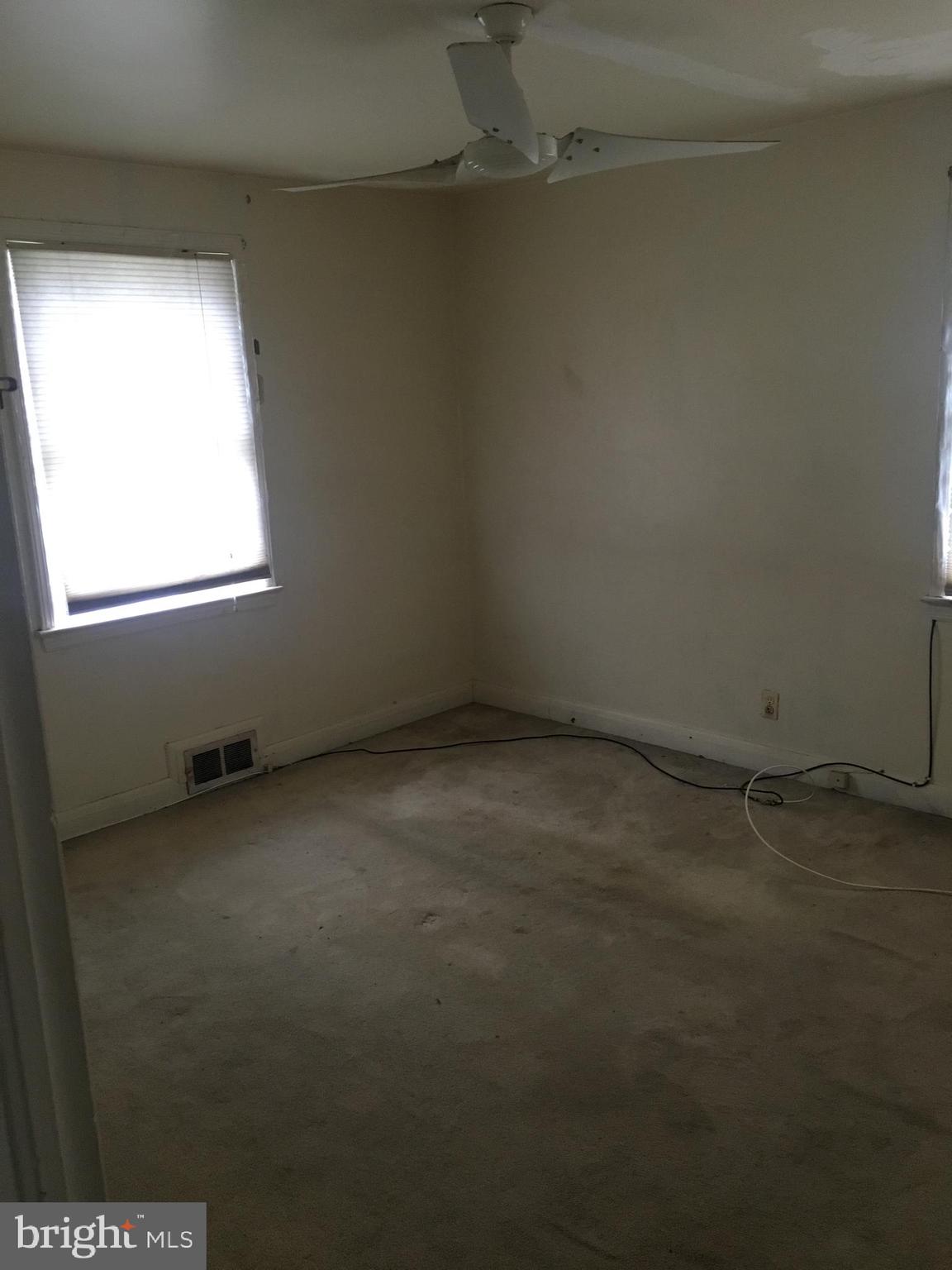 GLEN OAKS - Residential