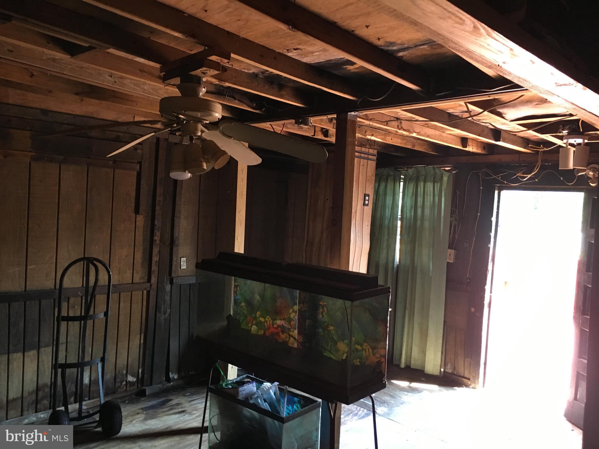 GLEN OAKS - Residential