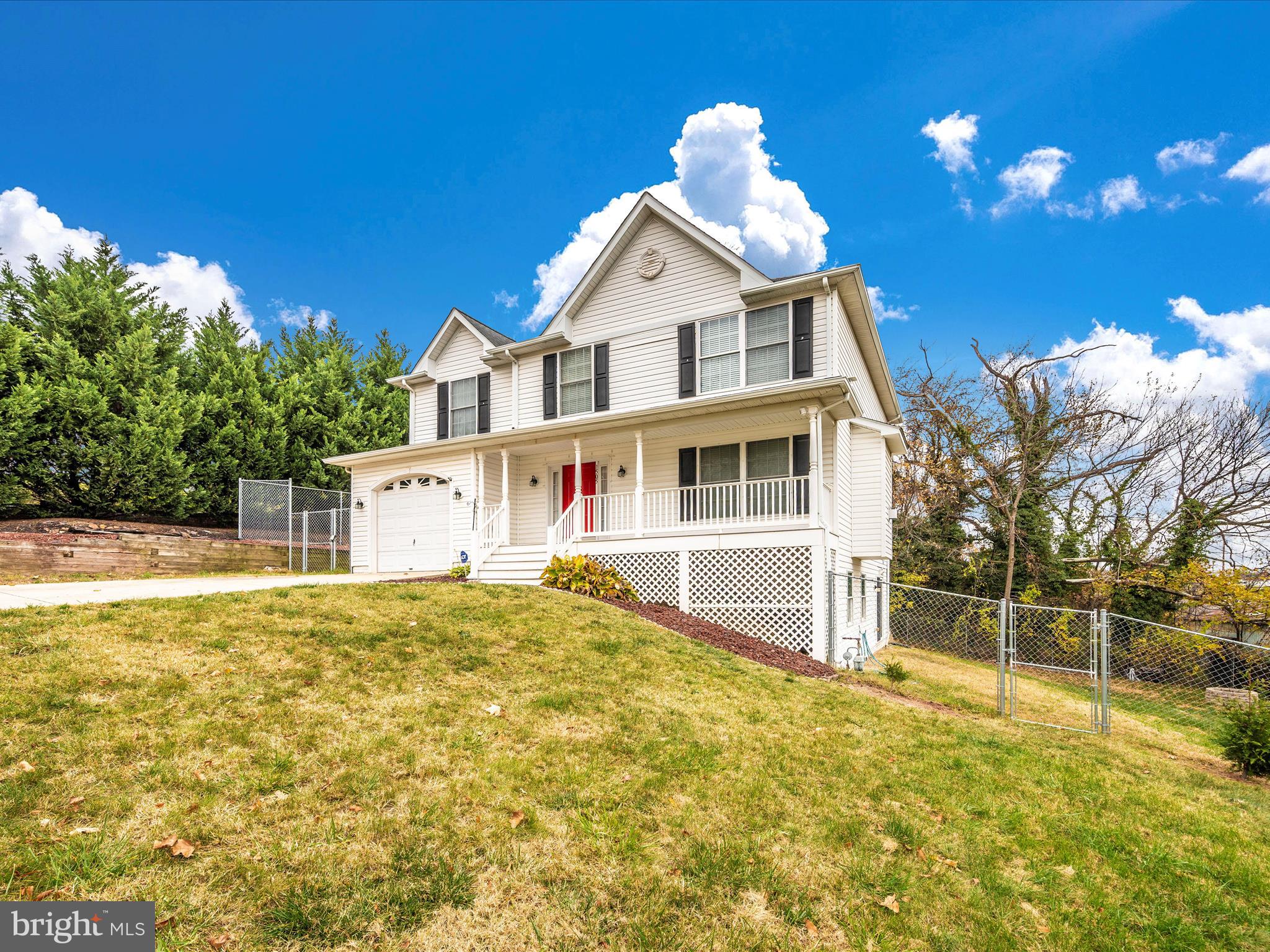 SUMMIT FARMS - Residential