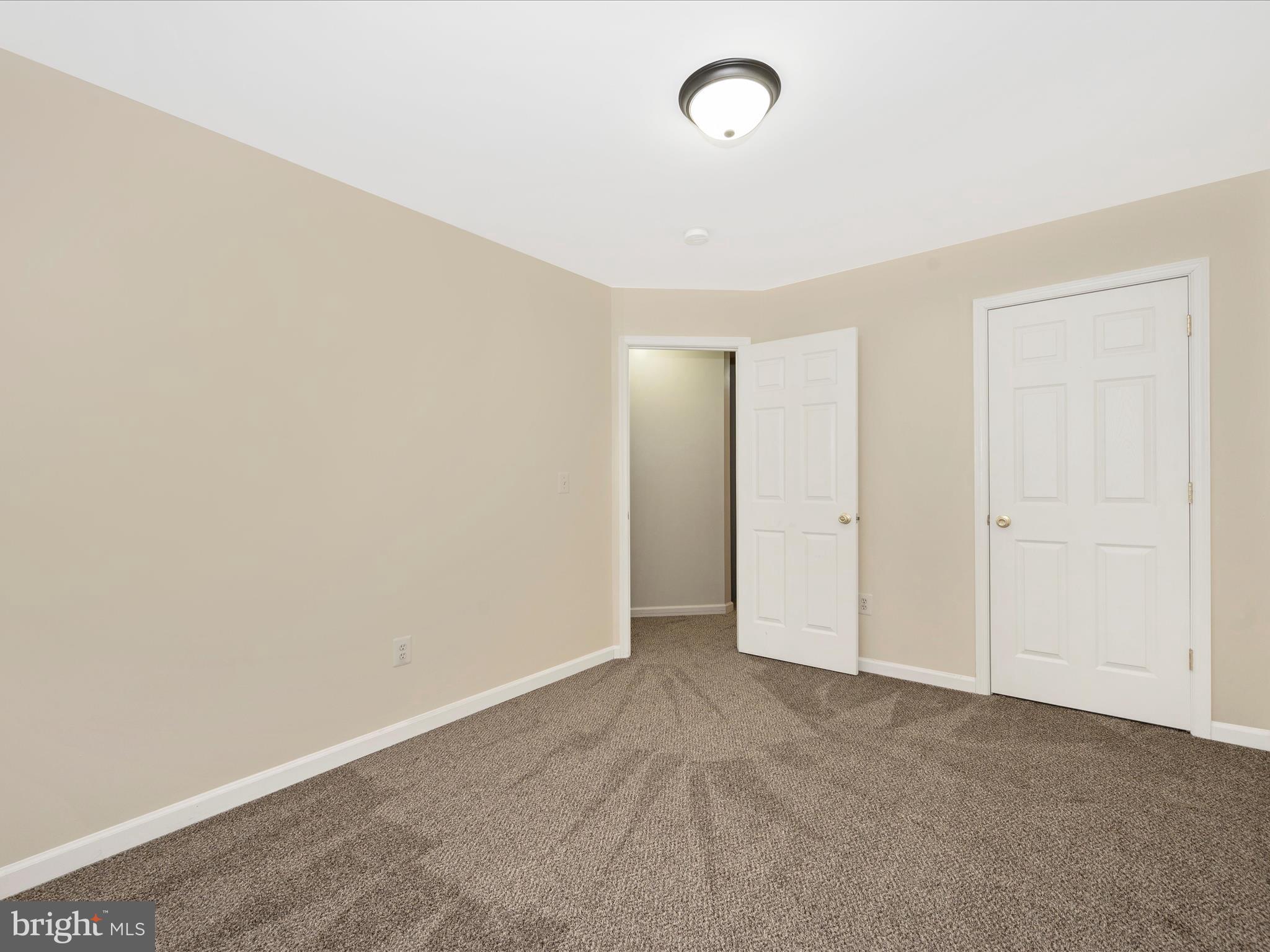 SUMMIT FARMS - Residential