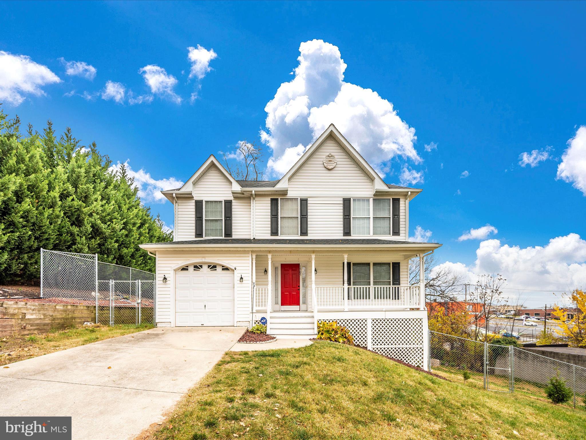 SUMMIT FARMS - Residential