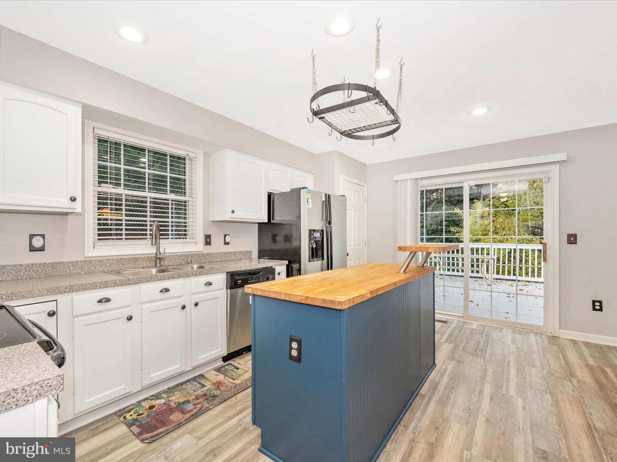 SUMMIT FARMS - Residential