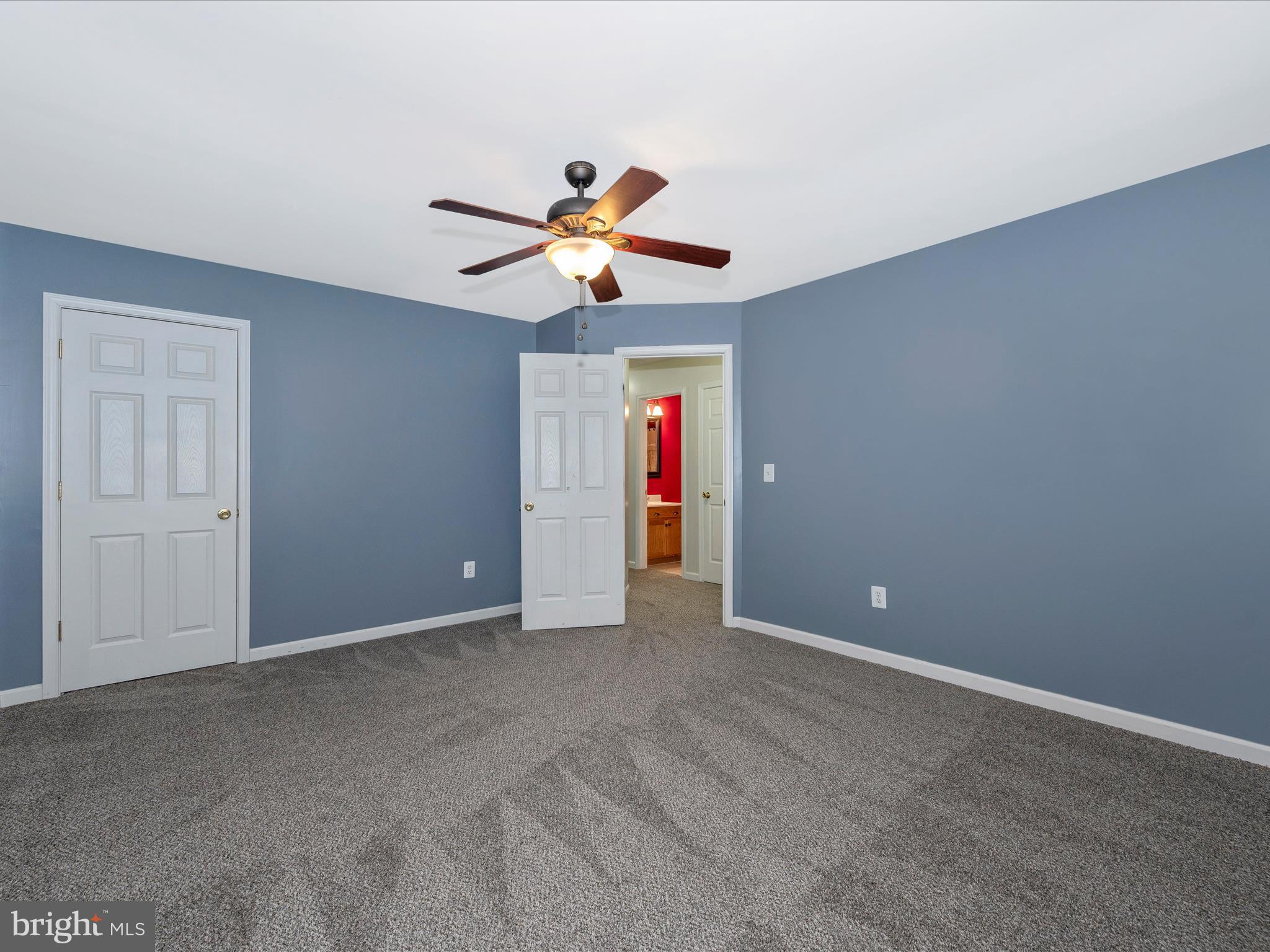 SUMMIT FARMS - Residential