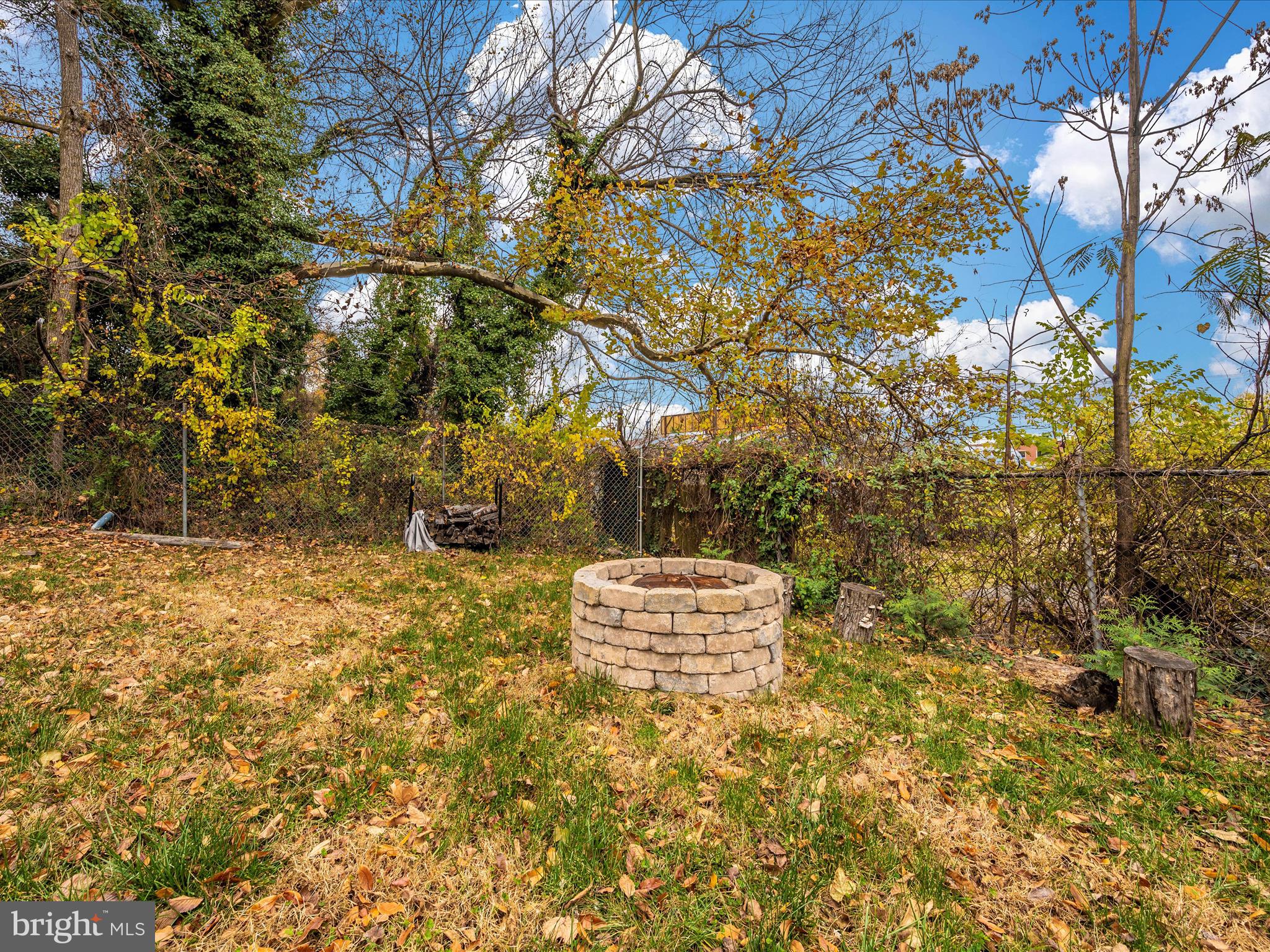 SUMMIT FARMS - Residential