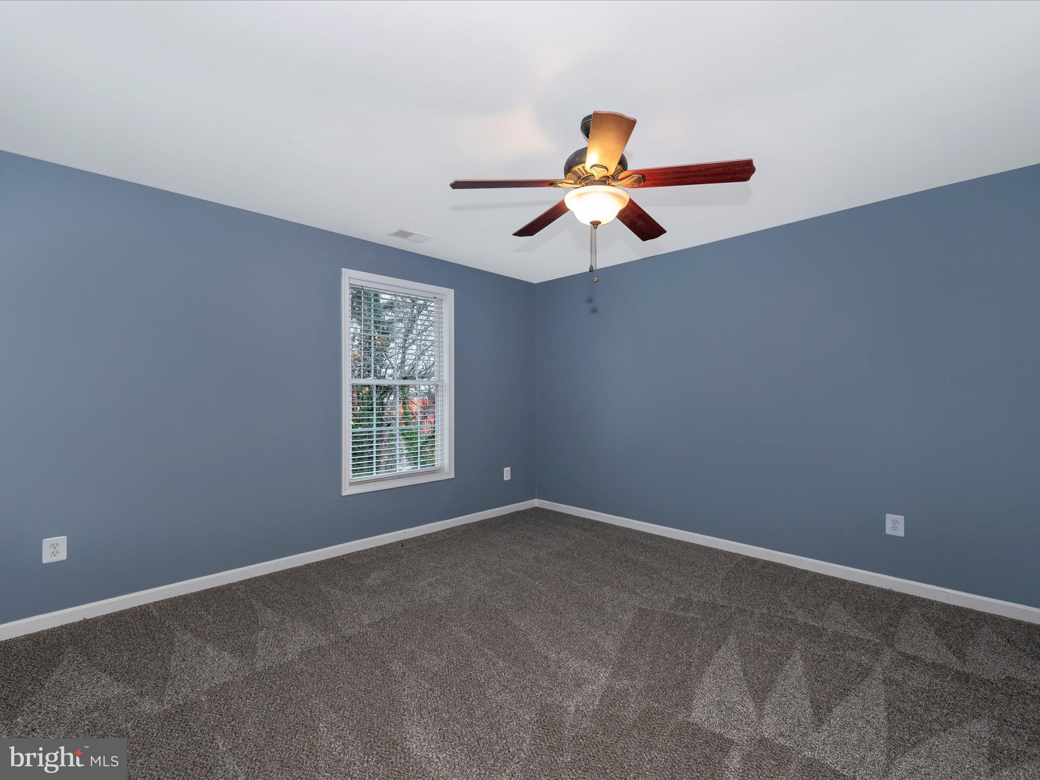 SUMMIT FARMS - Residential