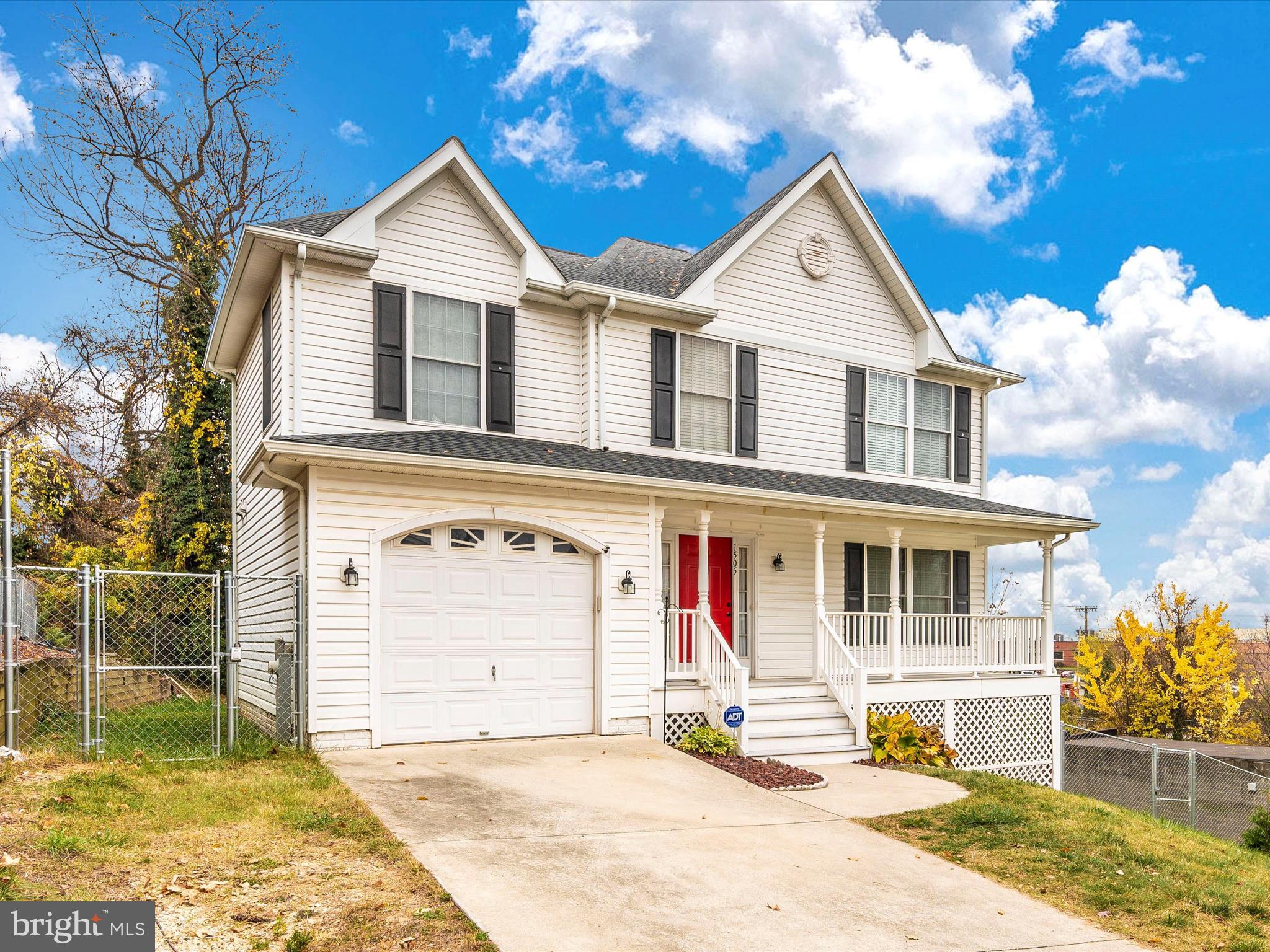 SUMMIT FARMS - Residential