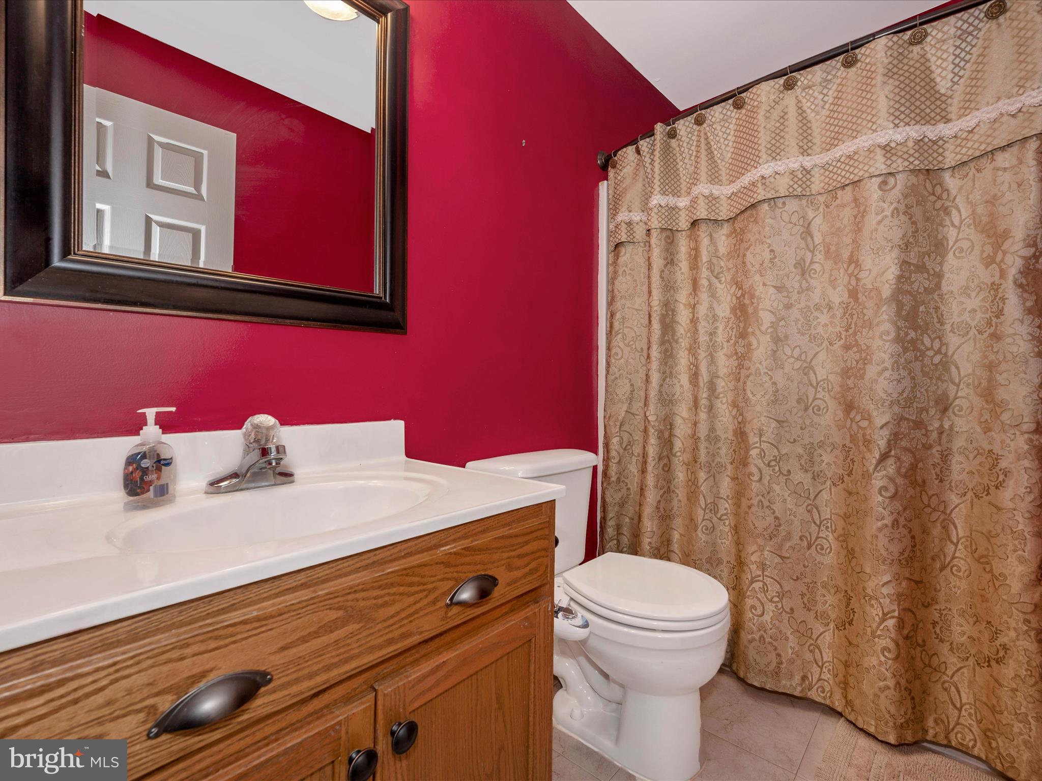 SUMMIT FARMS - Residential