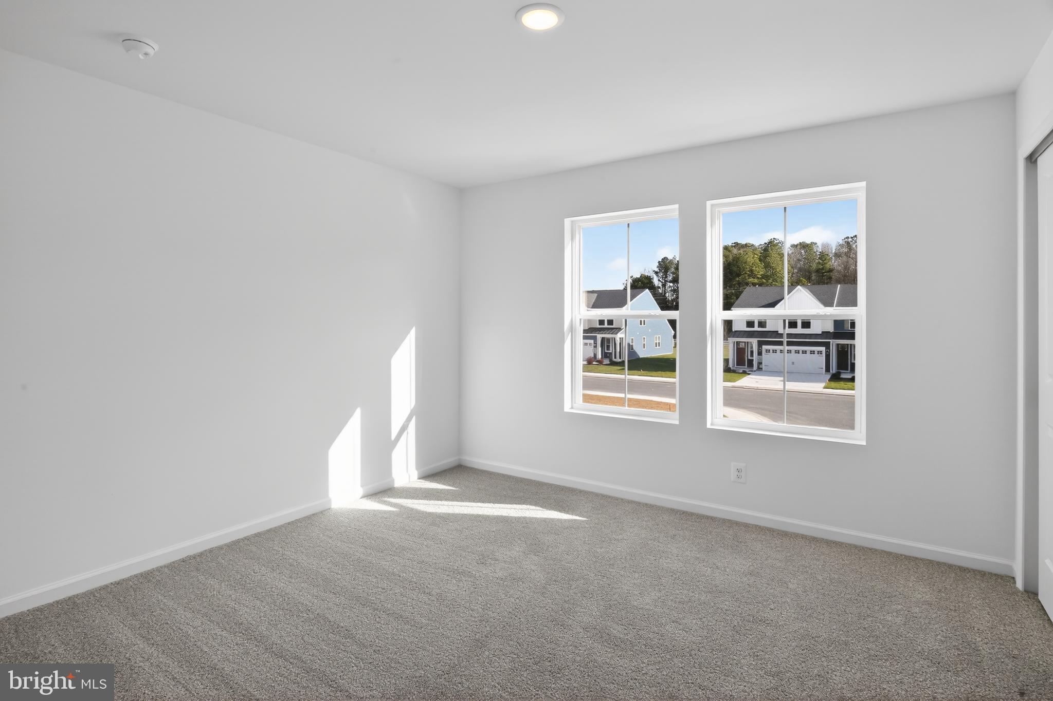 ADMIRAL'S LANDING - Residential