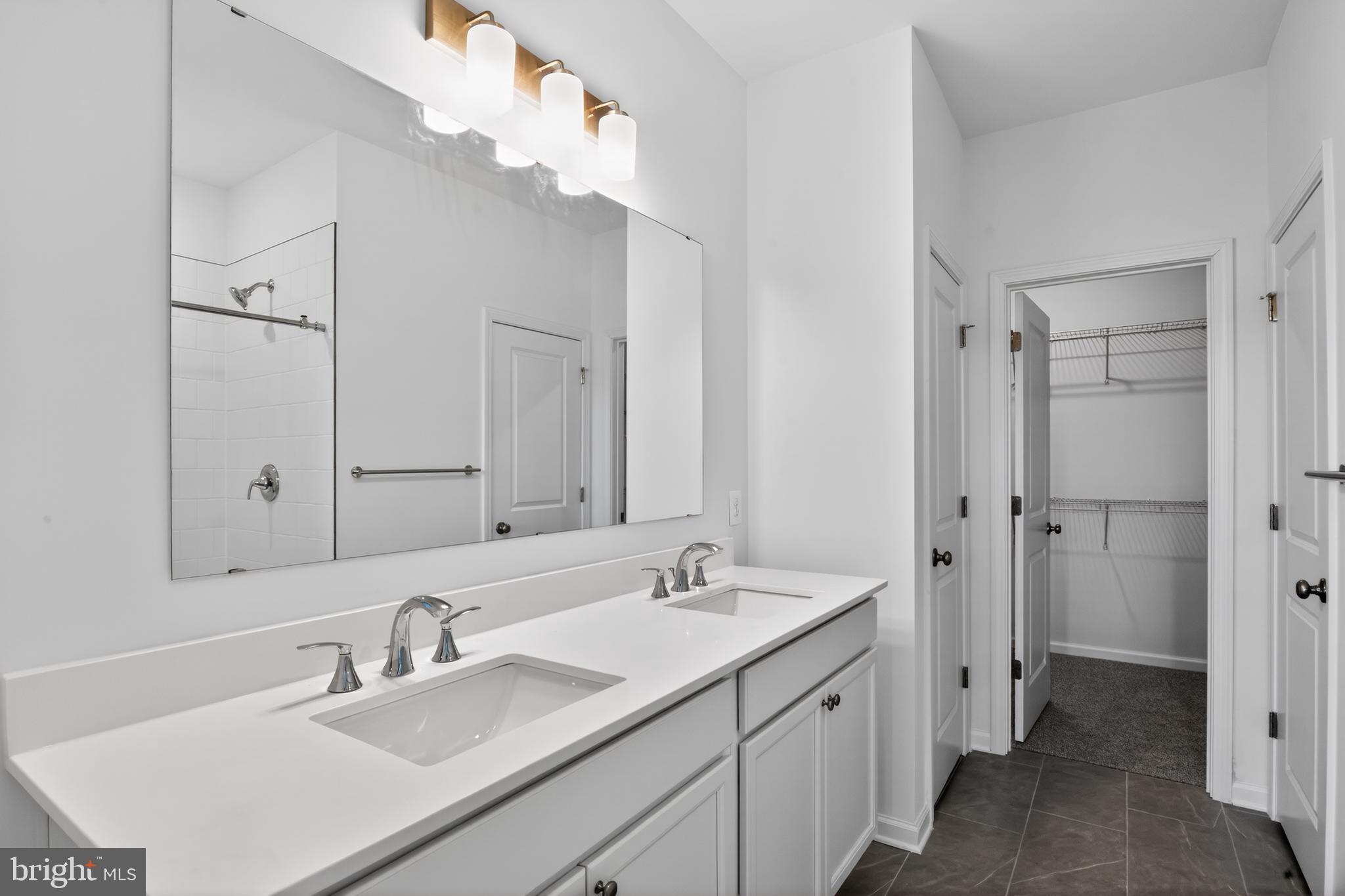 ADMIRAL'S LANDING - Residential