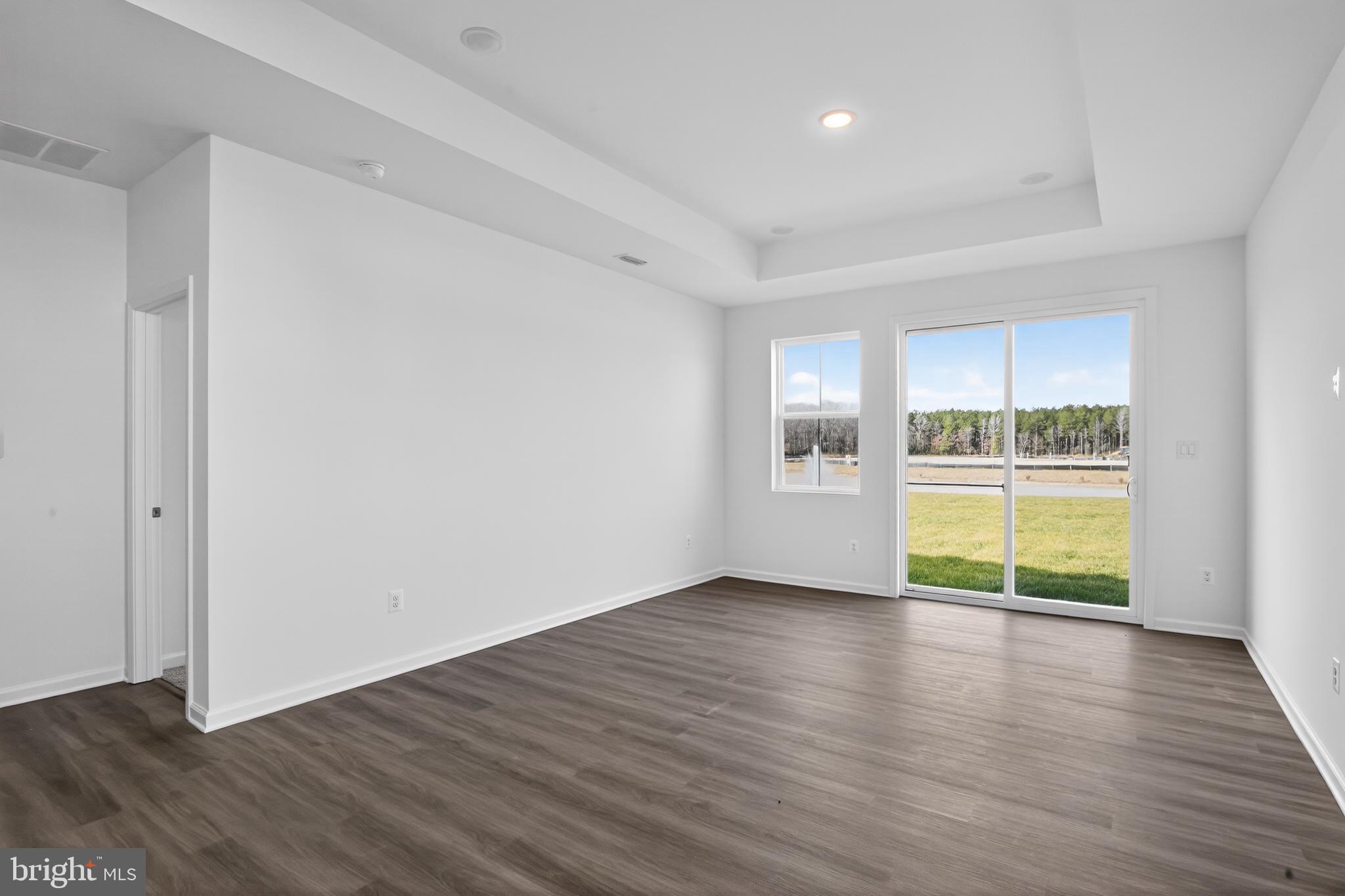 ADMIRAL'S LANDING - Residential