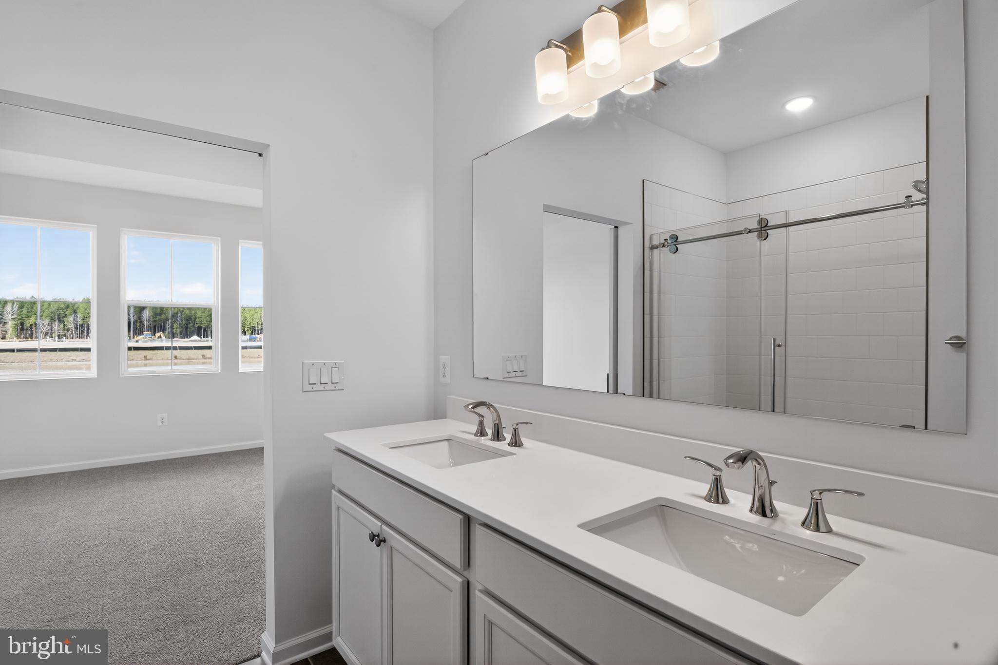 ADMIRAL'S LANDING - Residential