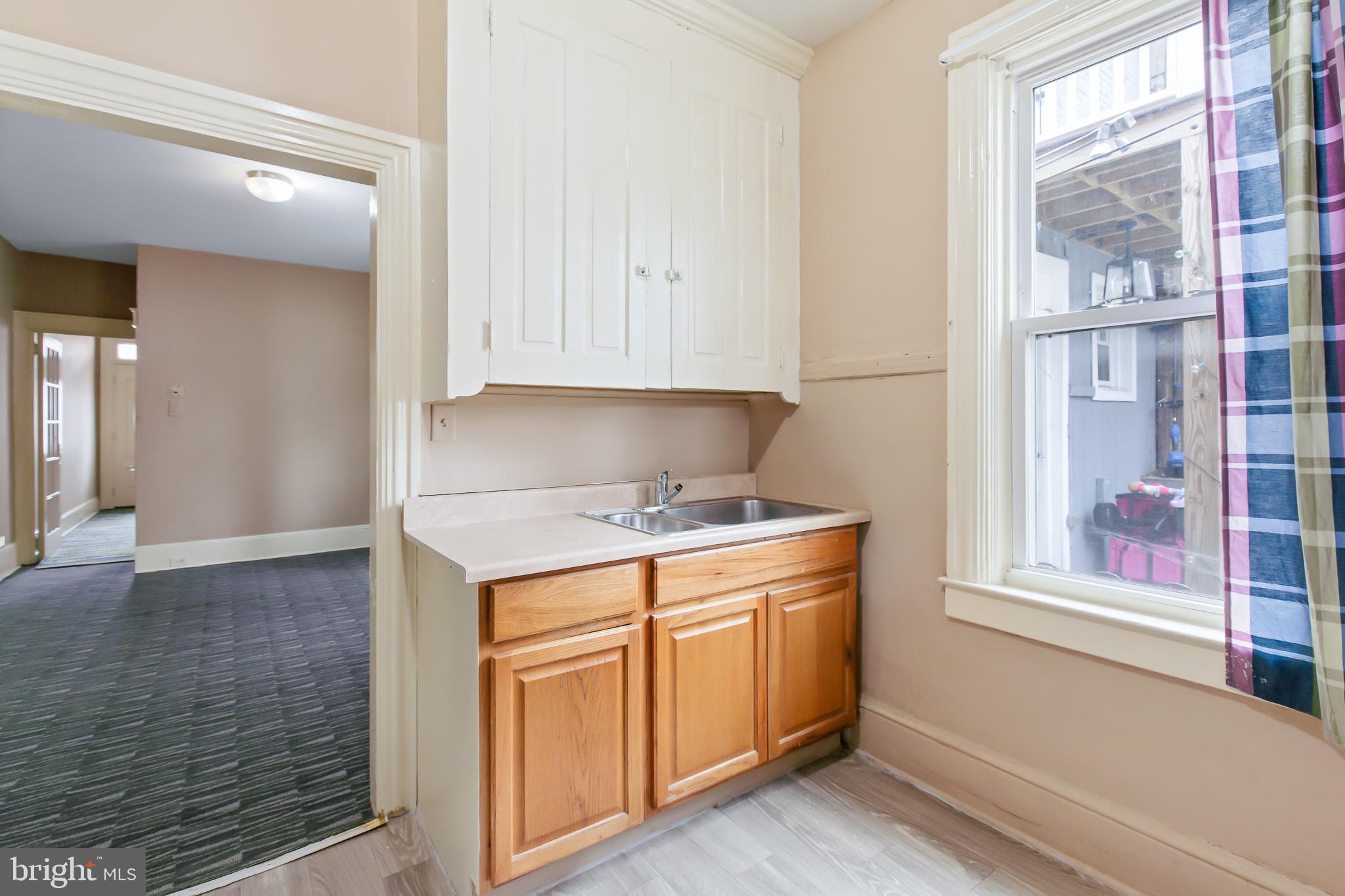 443 MANOR STREET