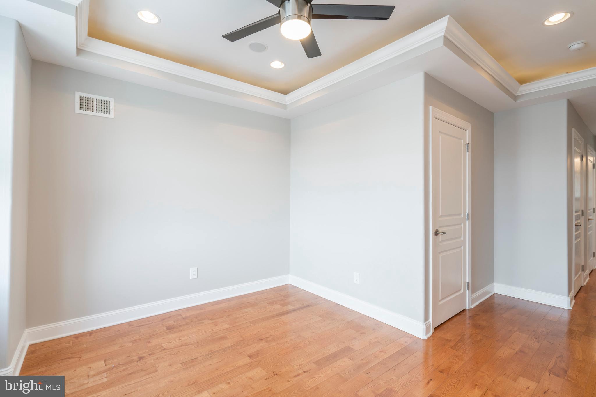 PHILADELPHIA - Residential