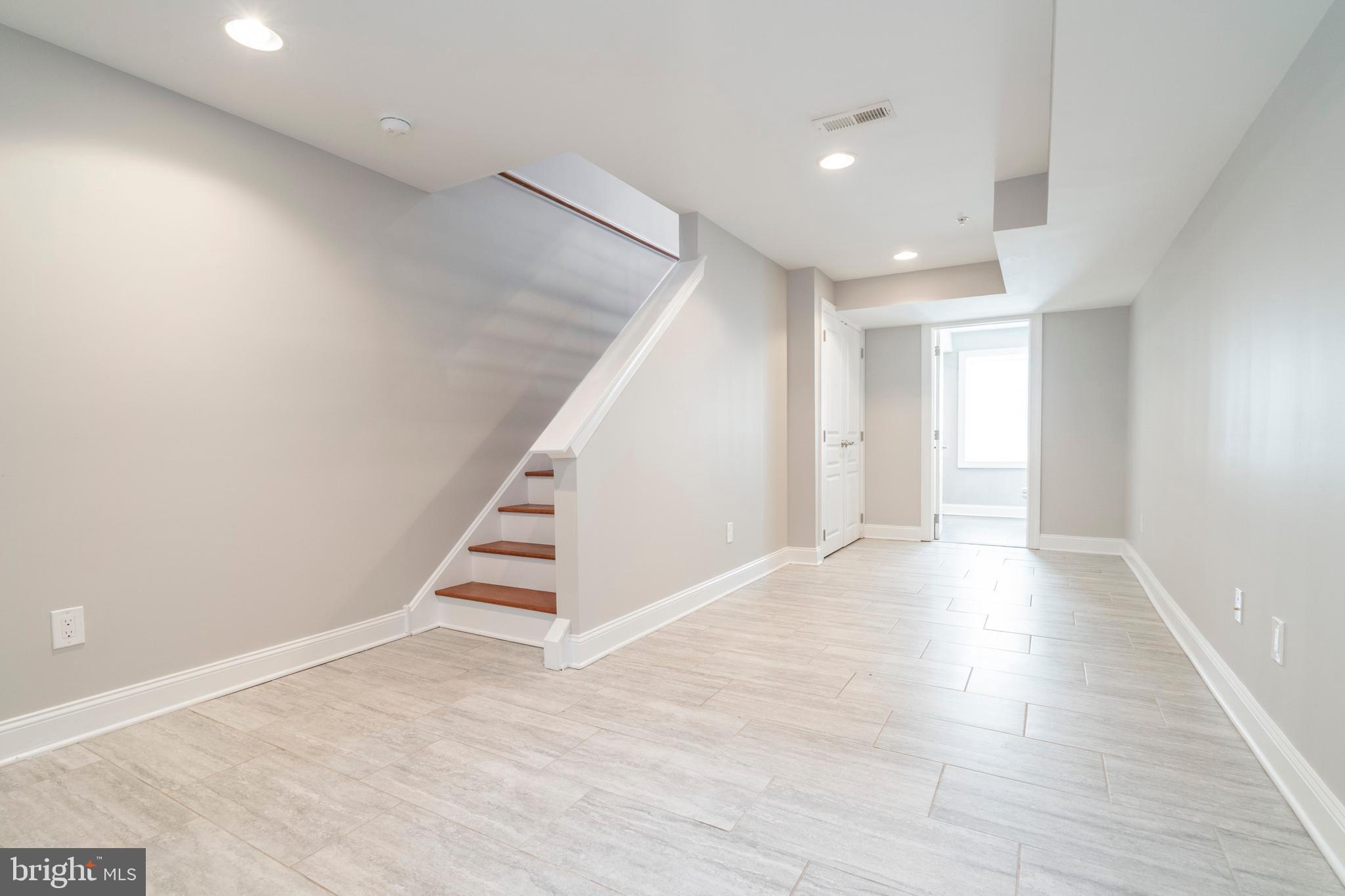 PHILADELPHIA - Residential