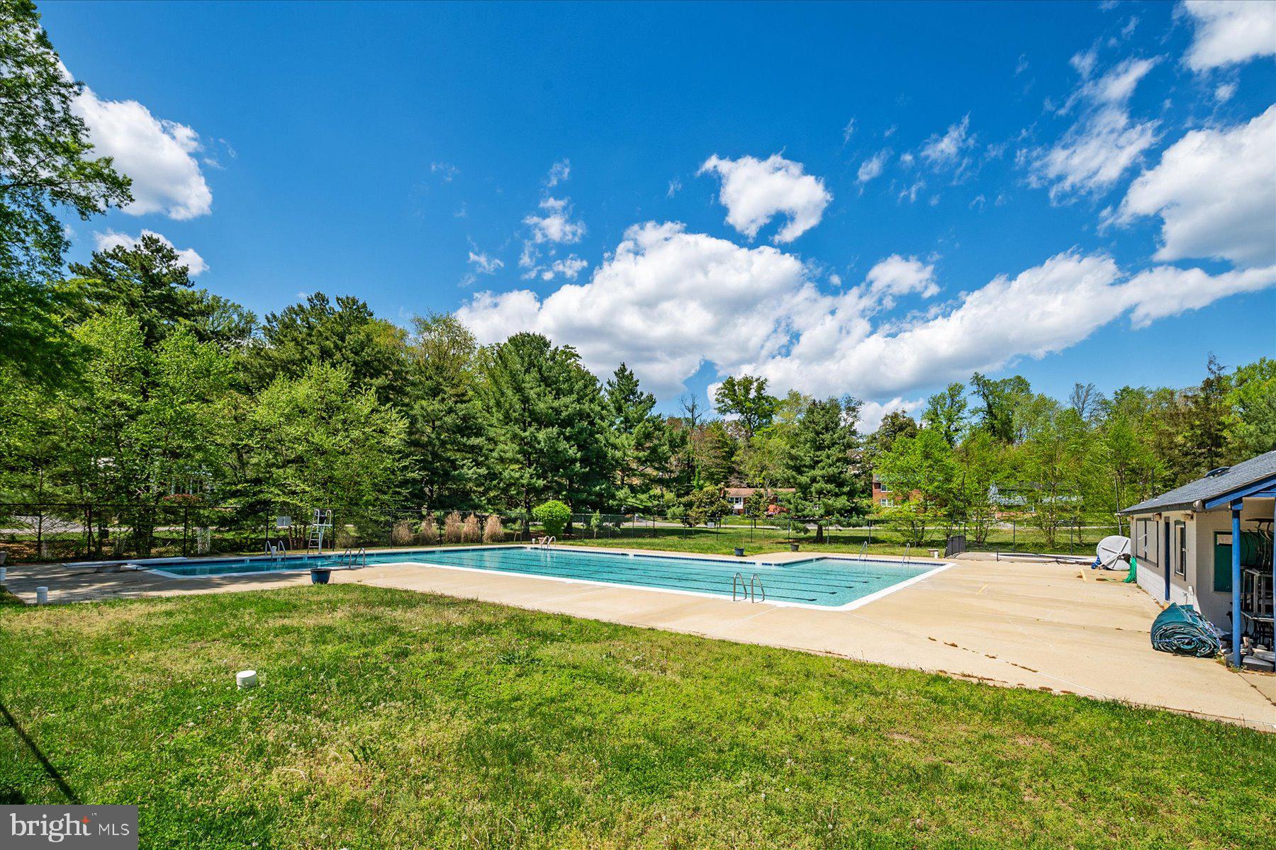 HILLSMERE ESTATES - Residential