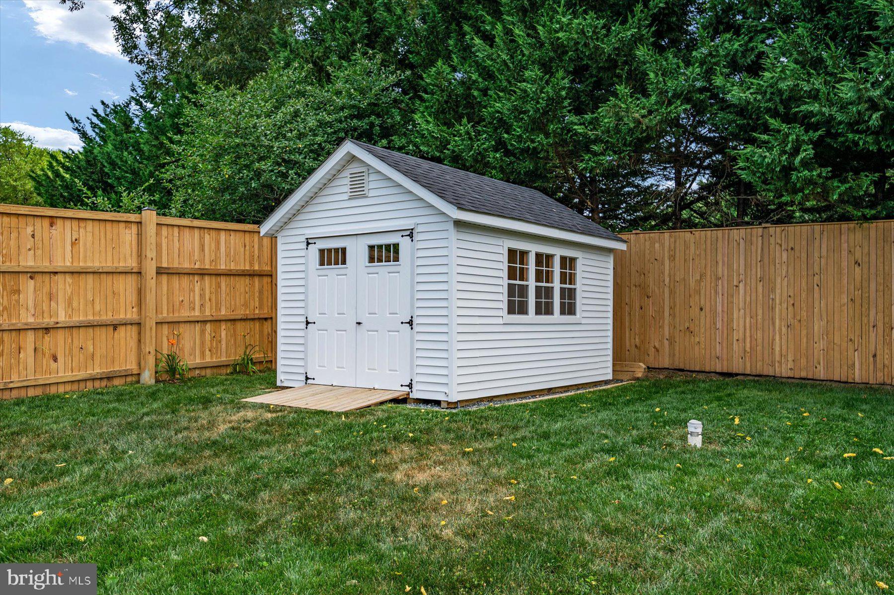 HILLSMERE ESTATES - Residential