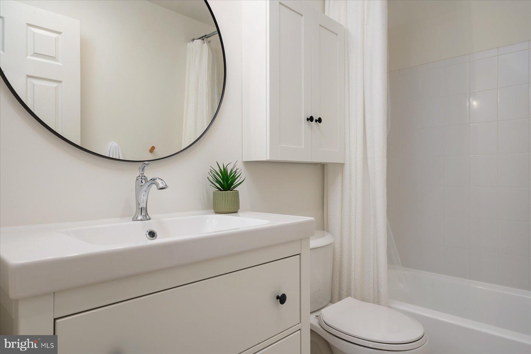 HILLSMERE ESTATES - Residential