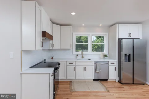 MLS: MDBC2172396