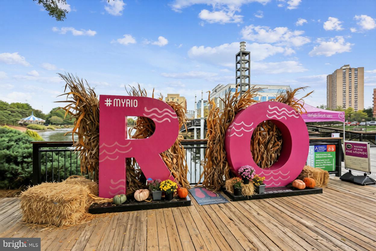 THE GROVE - Residential