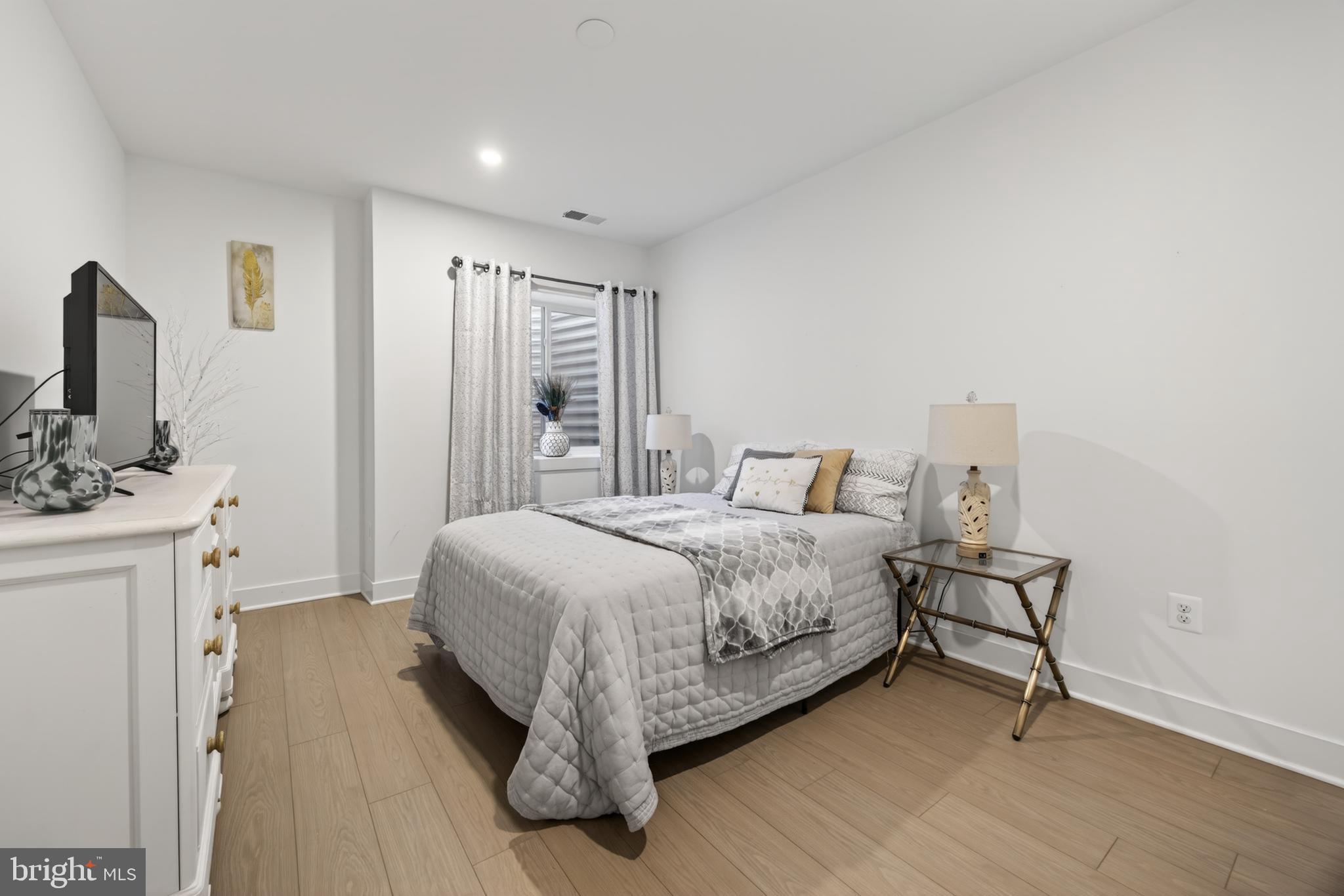 THE GROVE - Residential