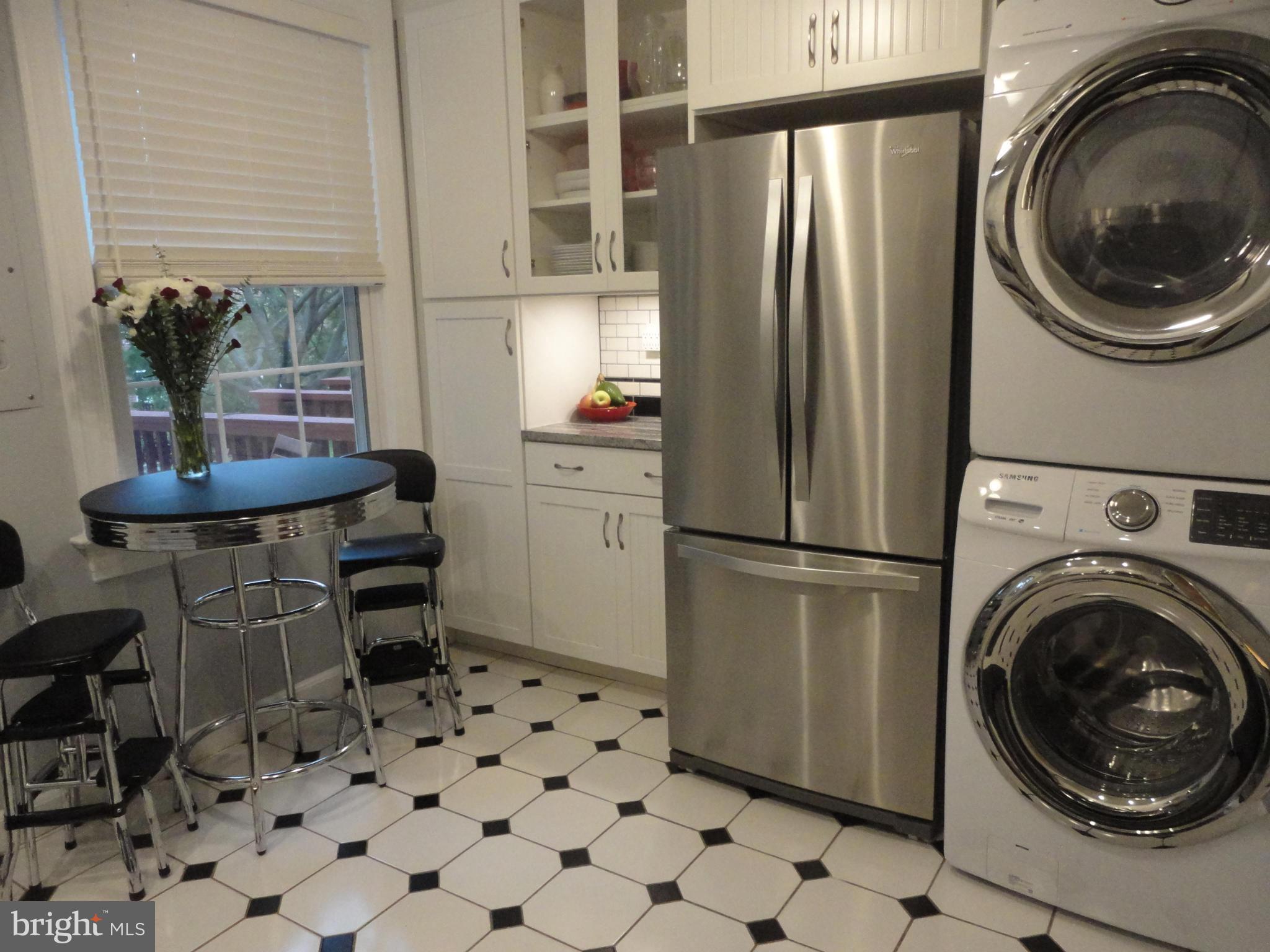 ARLINGTON VILLAGE - Residential Lease