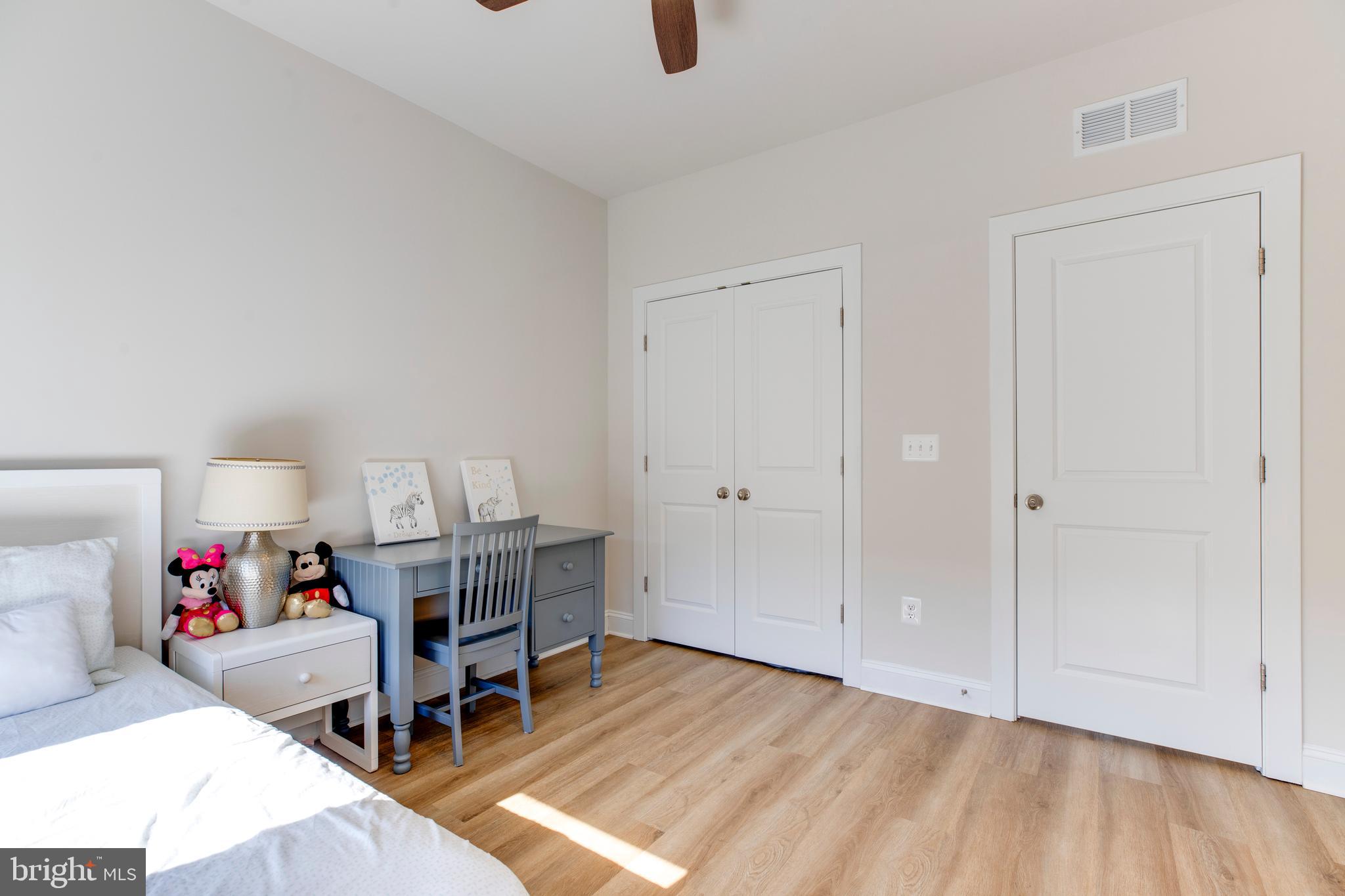 FOSTER'S GLEN - Residential