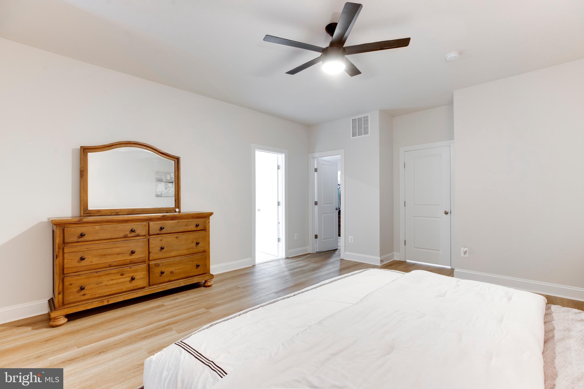 FOSTER'S GLEN - Residential