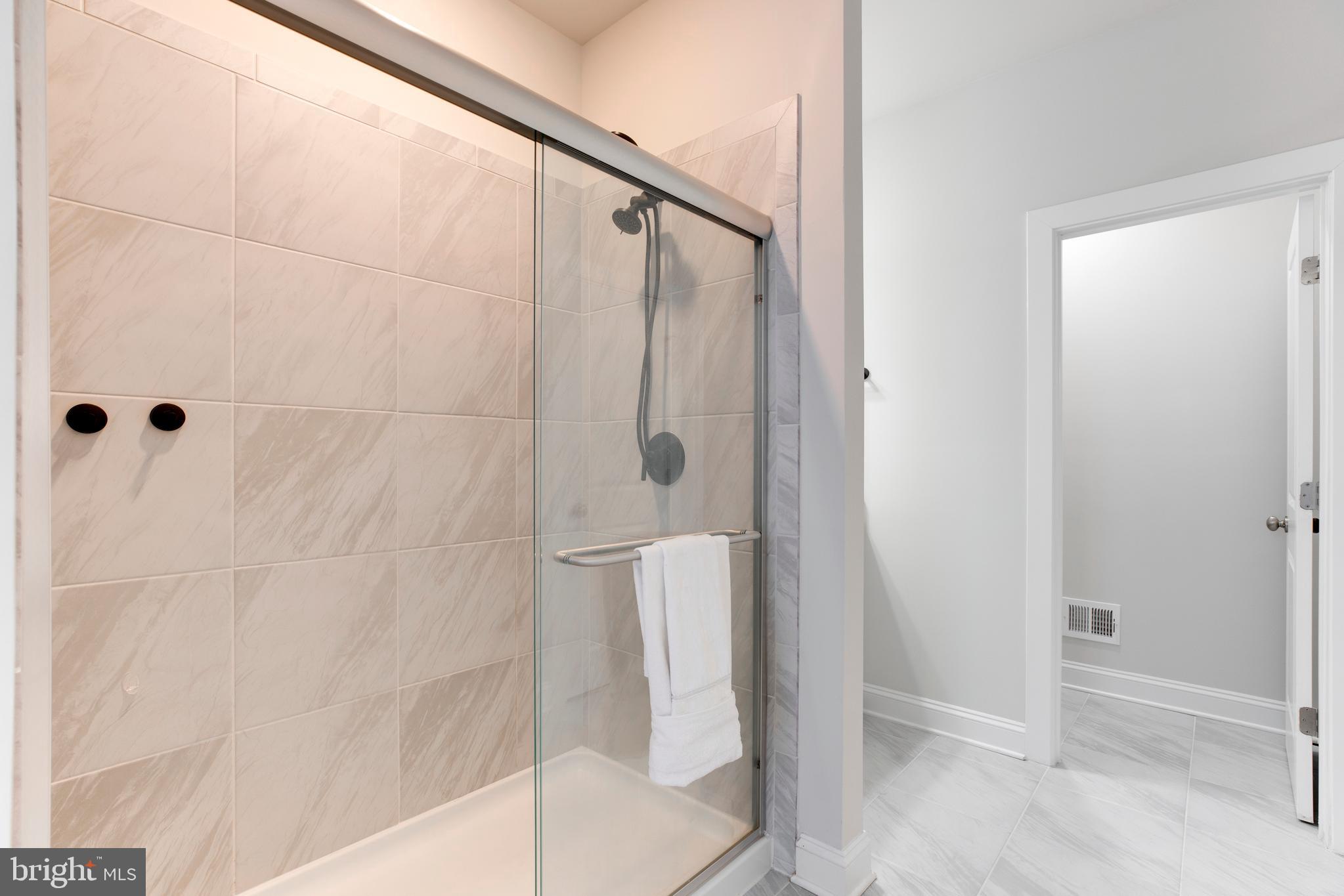 FOSTER'S GLEN - Residential