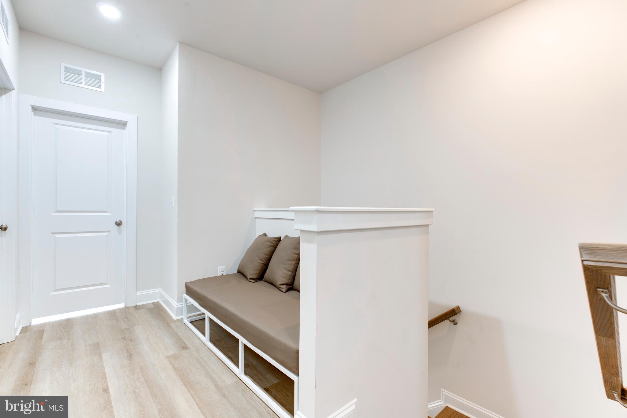 FOSTER'S GLEN - Residential