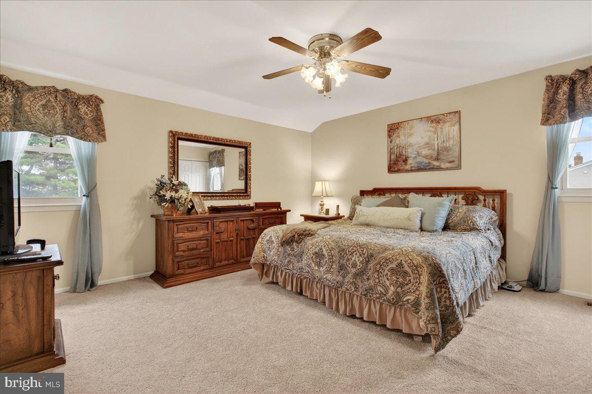 WILLOW GREENE - Residential