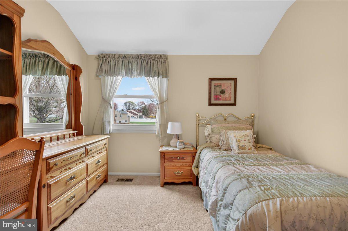 WILLOW GREENE - Residential