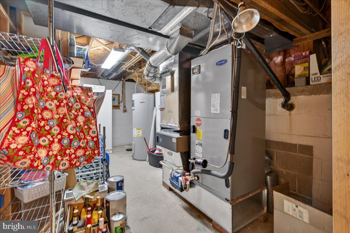 WILLOW GREENE - Residential