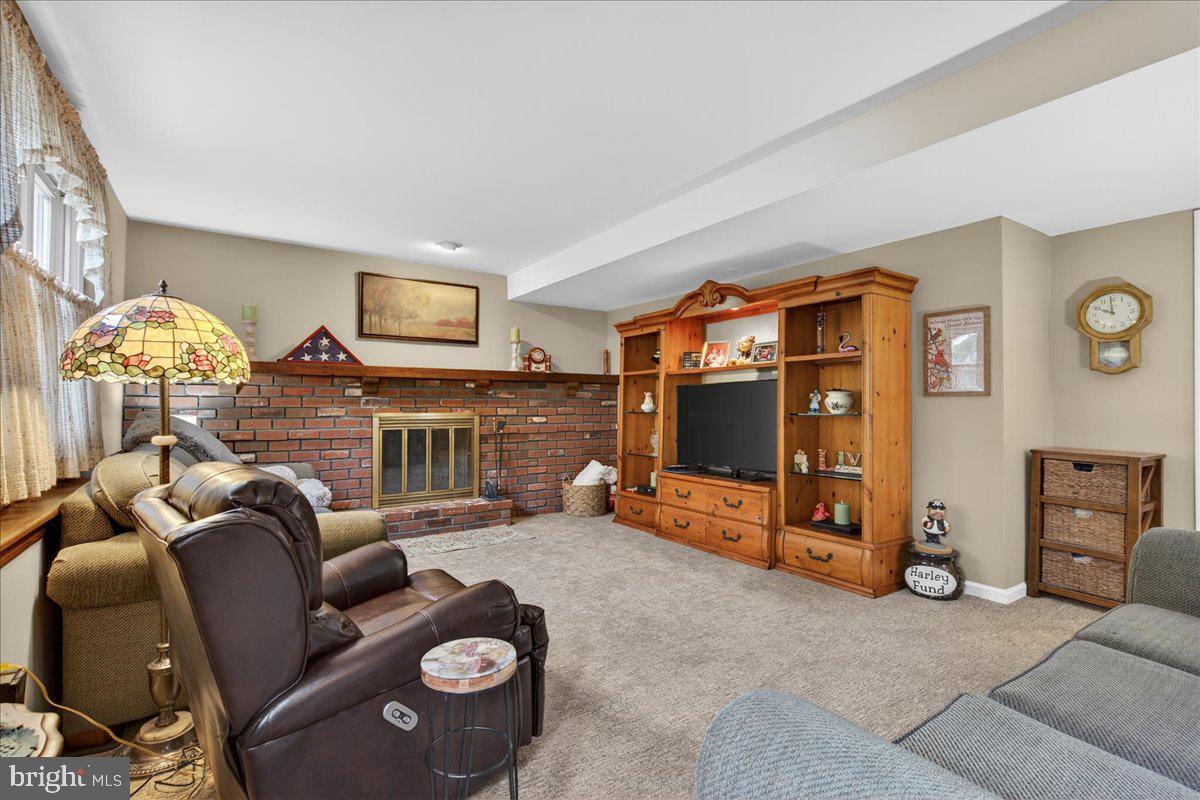 WILLOW GREENE - Residential