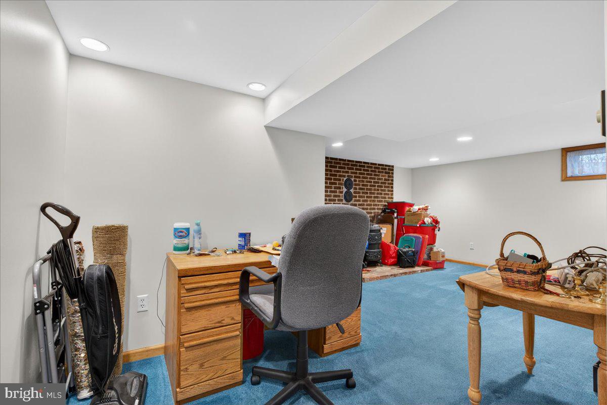 WILLOW GREENE - Residential